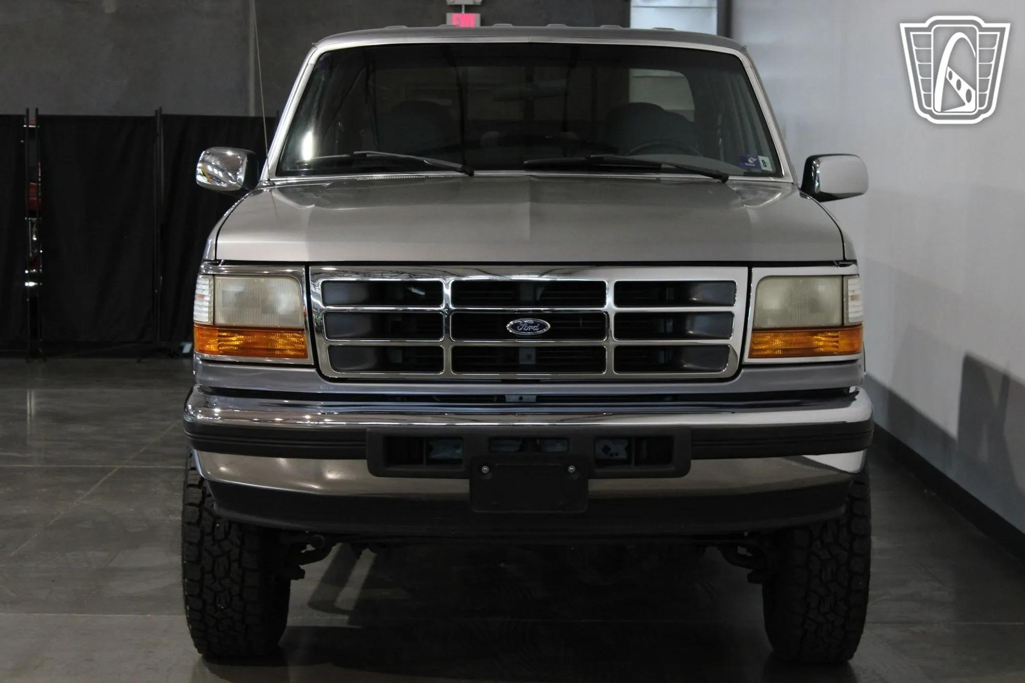 26k-Mile 1996 Ford F-350