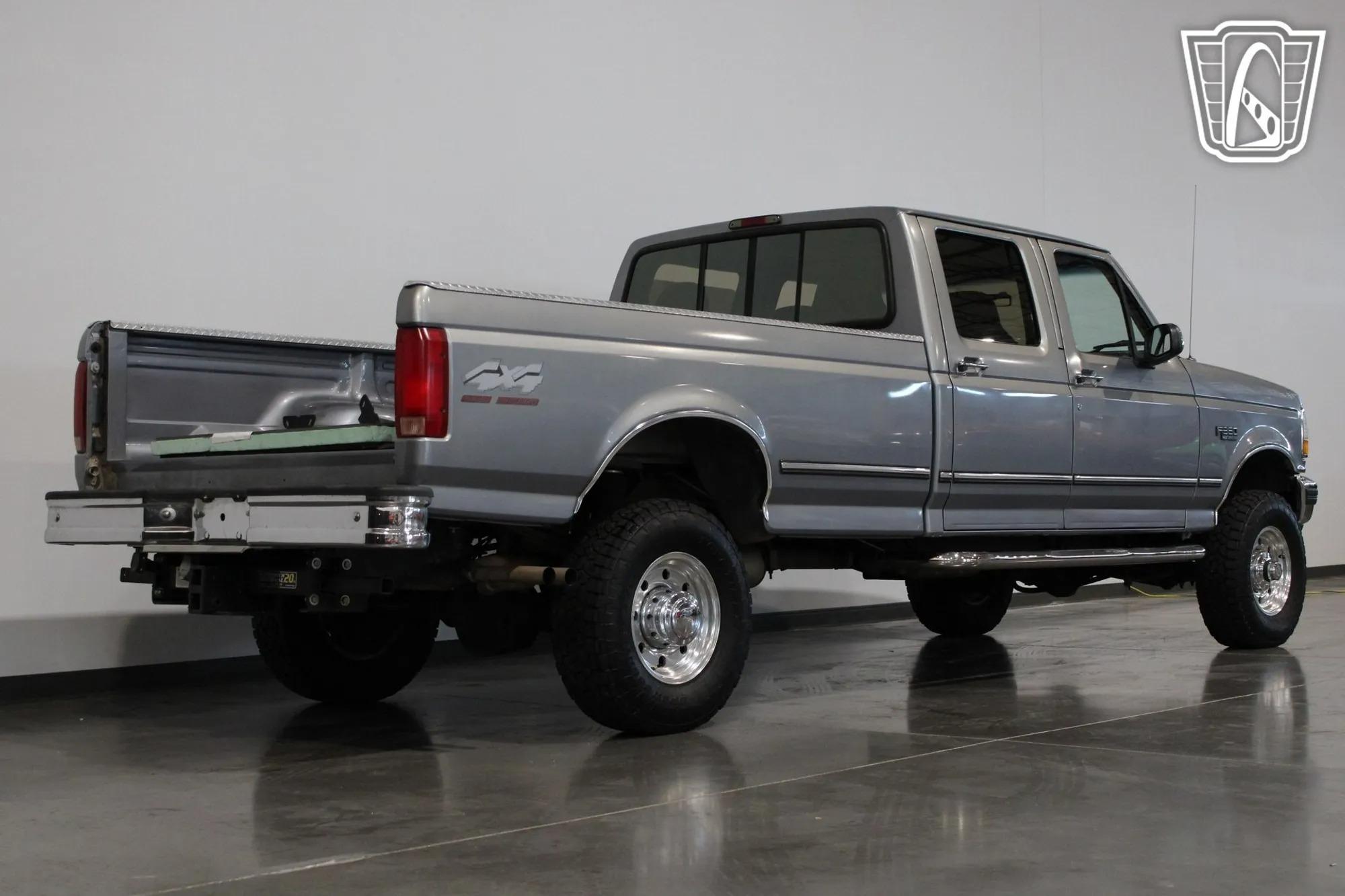 26k-Mile 1996 Ford F-350