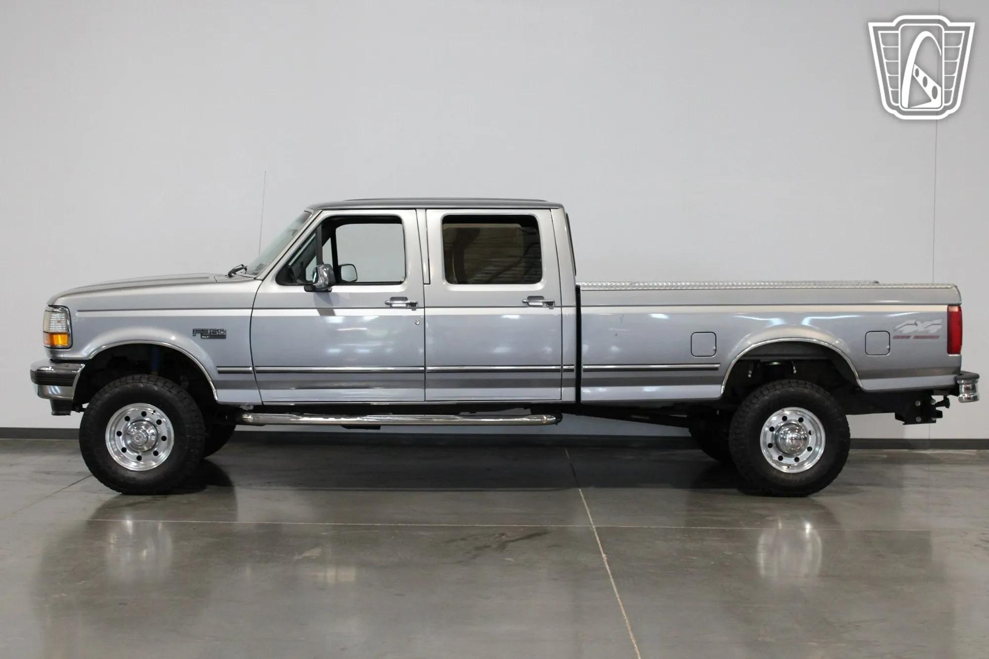 26k-Mile 1996 Ford F-350
