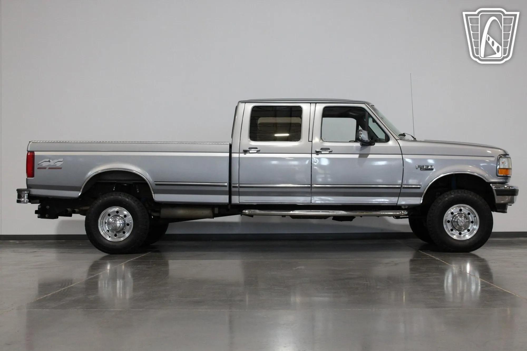 26k-Mile 1996 Ford F-350