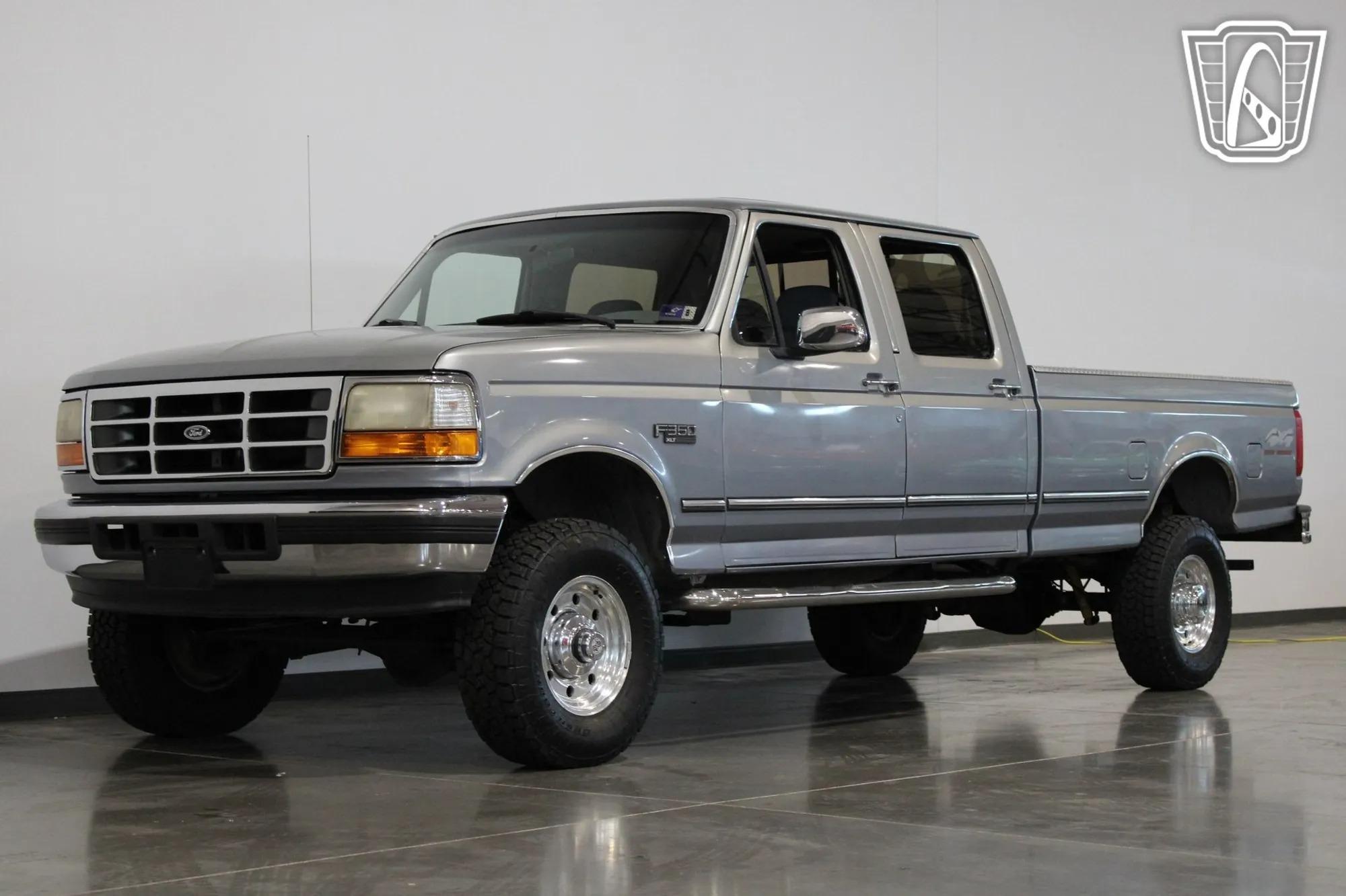 26k-Mile 1996 Ford F-350