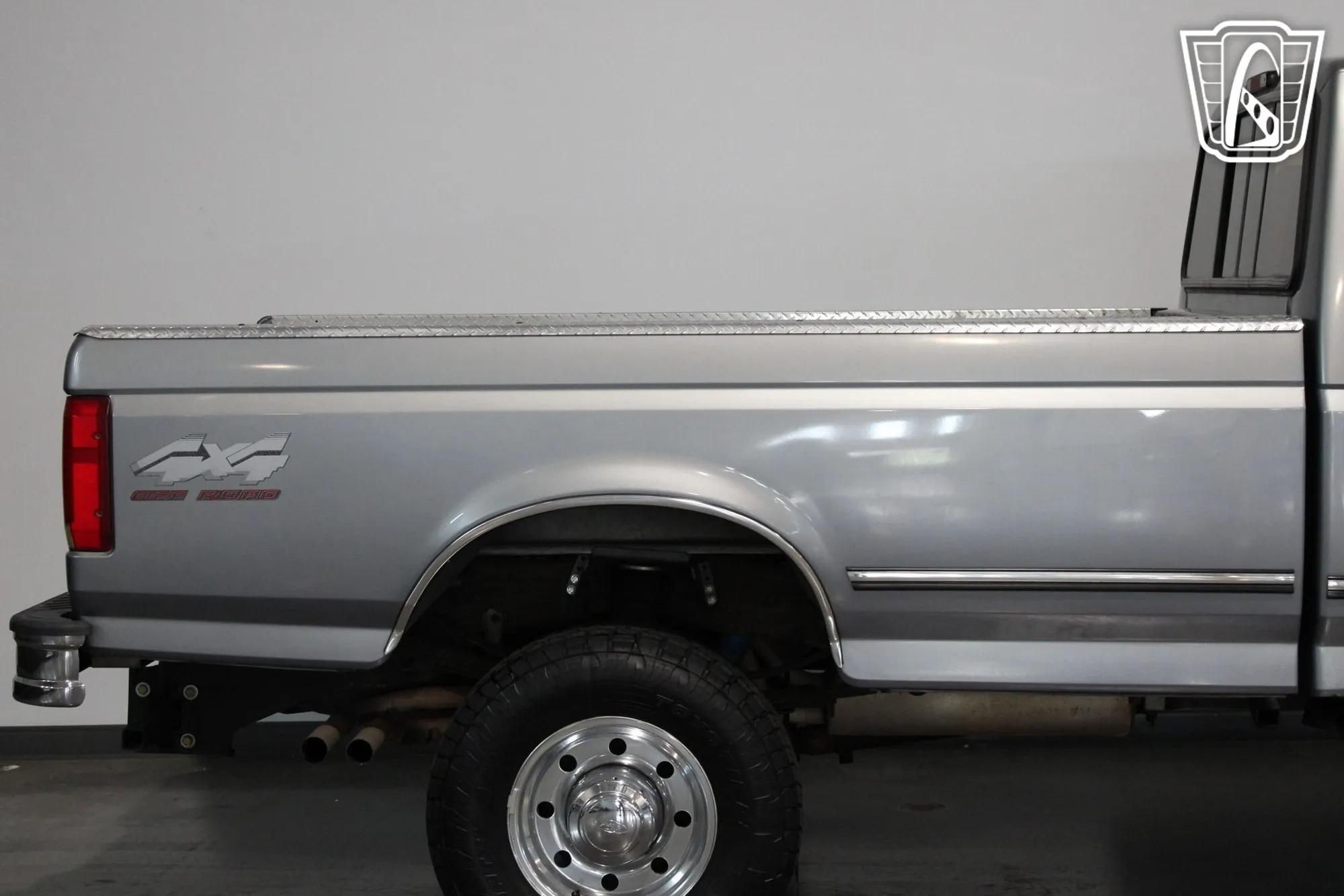 26k-Mile 1996 Ford F-350