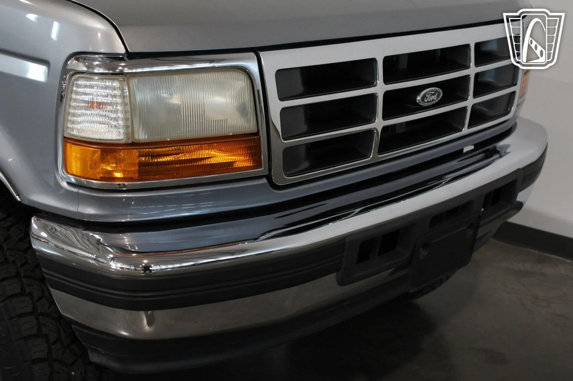 26k-Mile 1996 Ford F-350