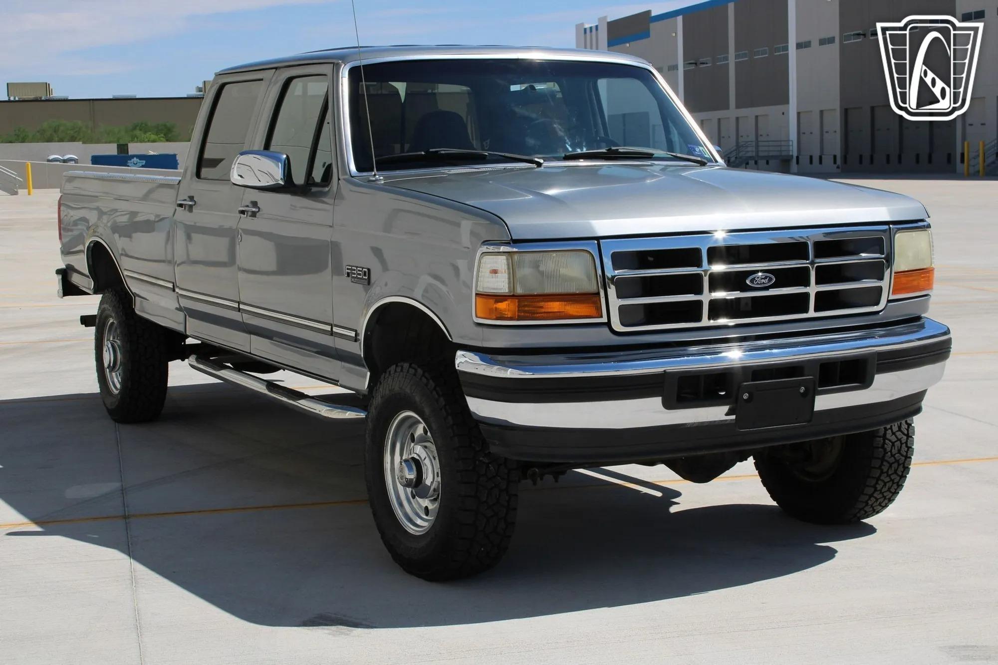26k-Mile 1996 Ford F-350 - 4