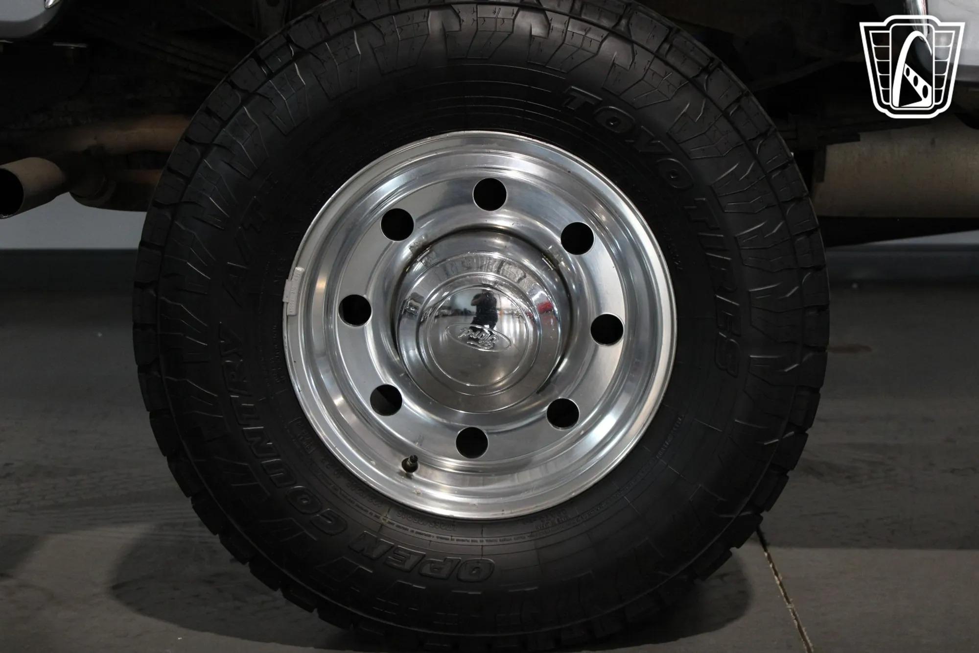 26k-Mile 1996 Ford F-350