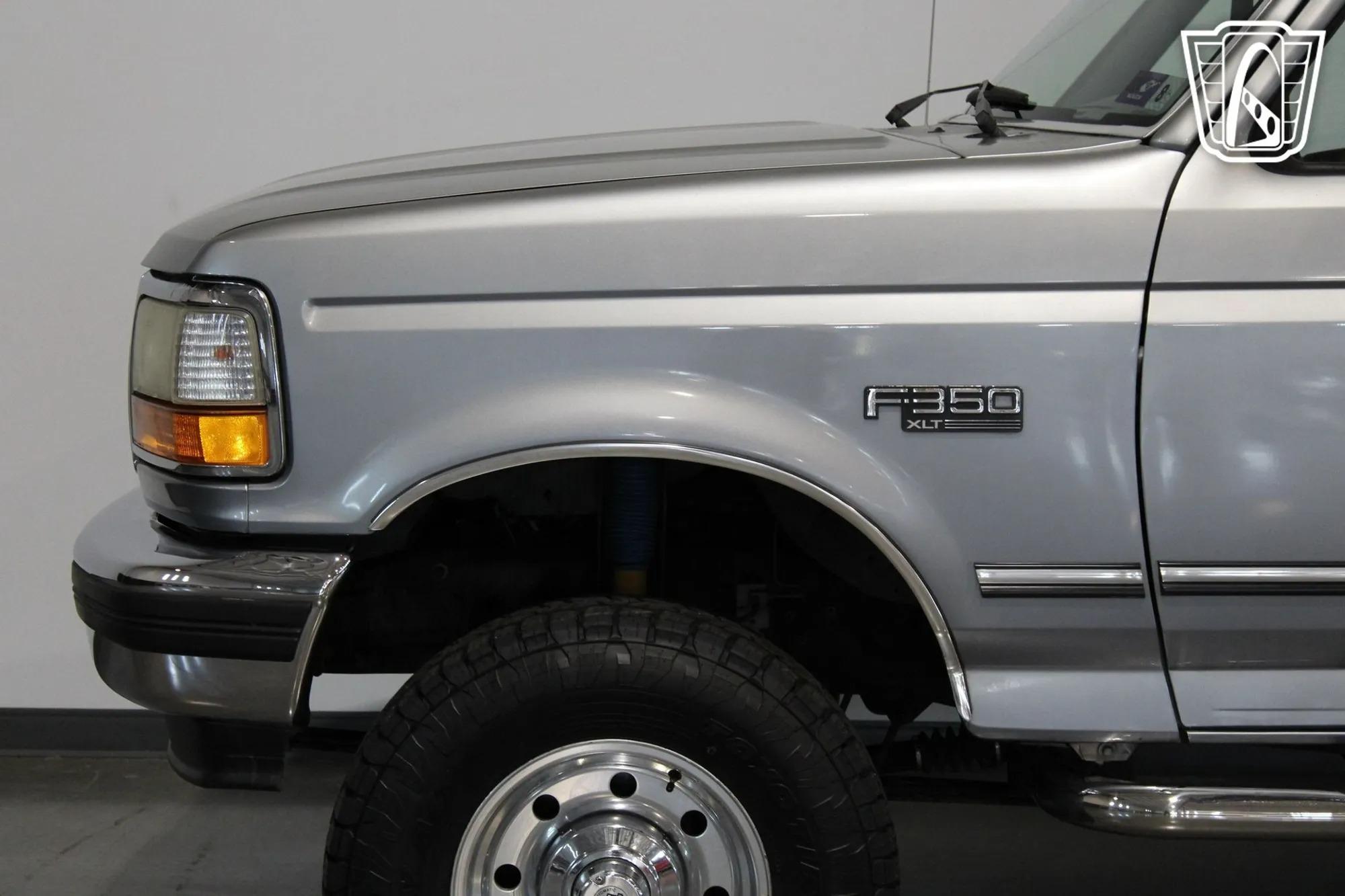 26k-Mile 1996 Ford F-350