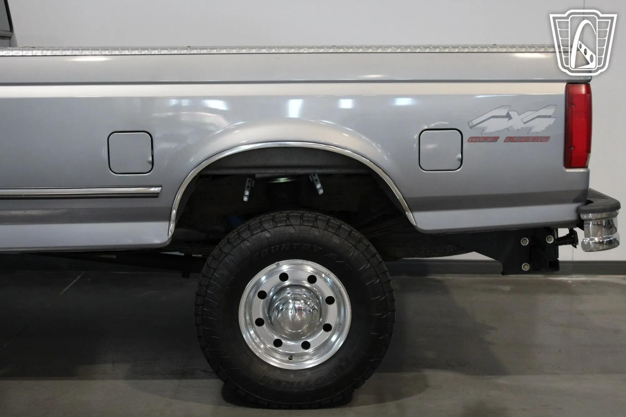 26k-Mile 1996 Ford F-350