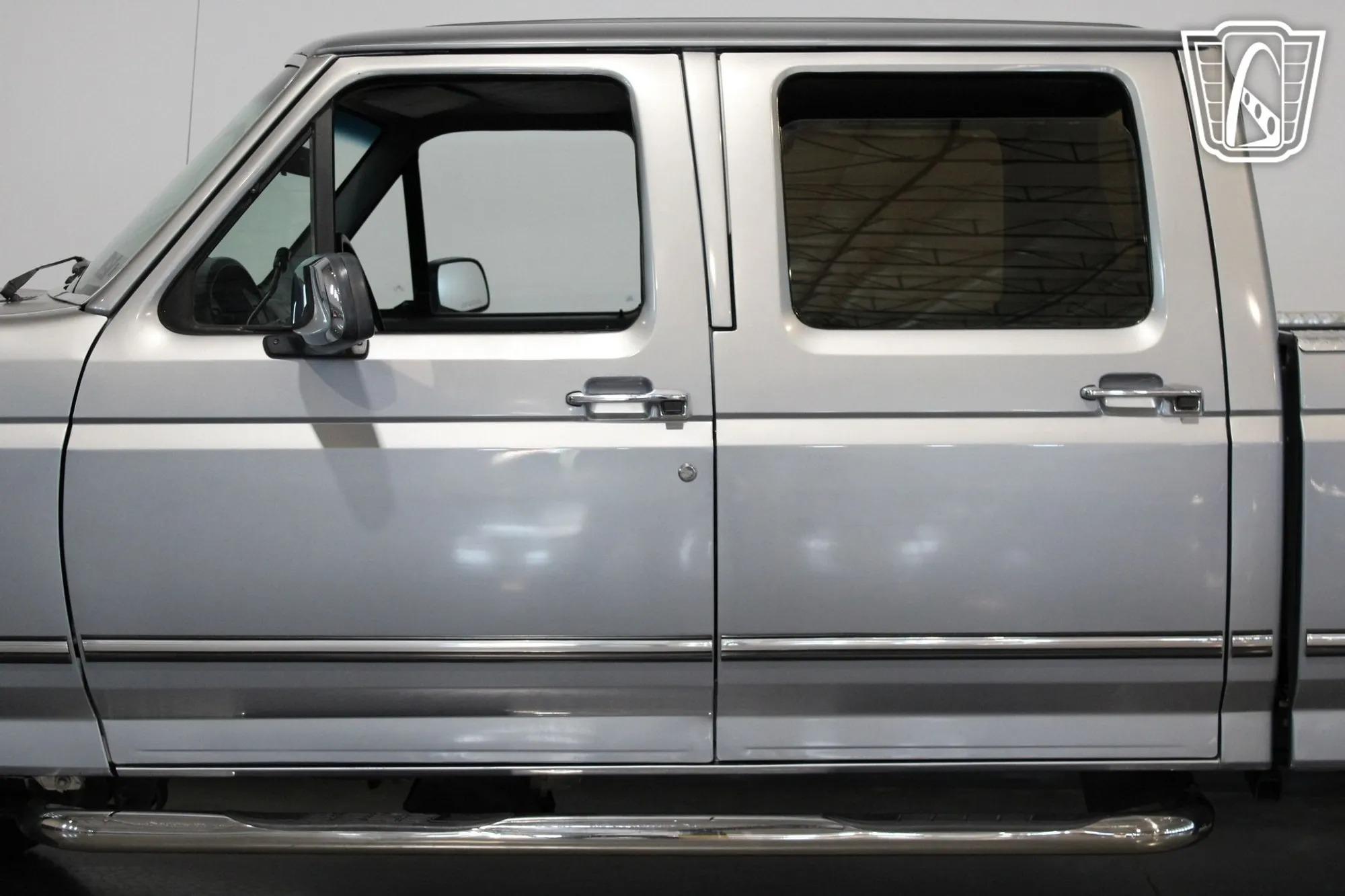 26k-Mile 1996 Ford F-350