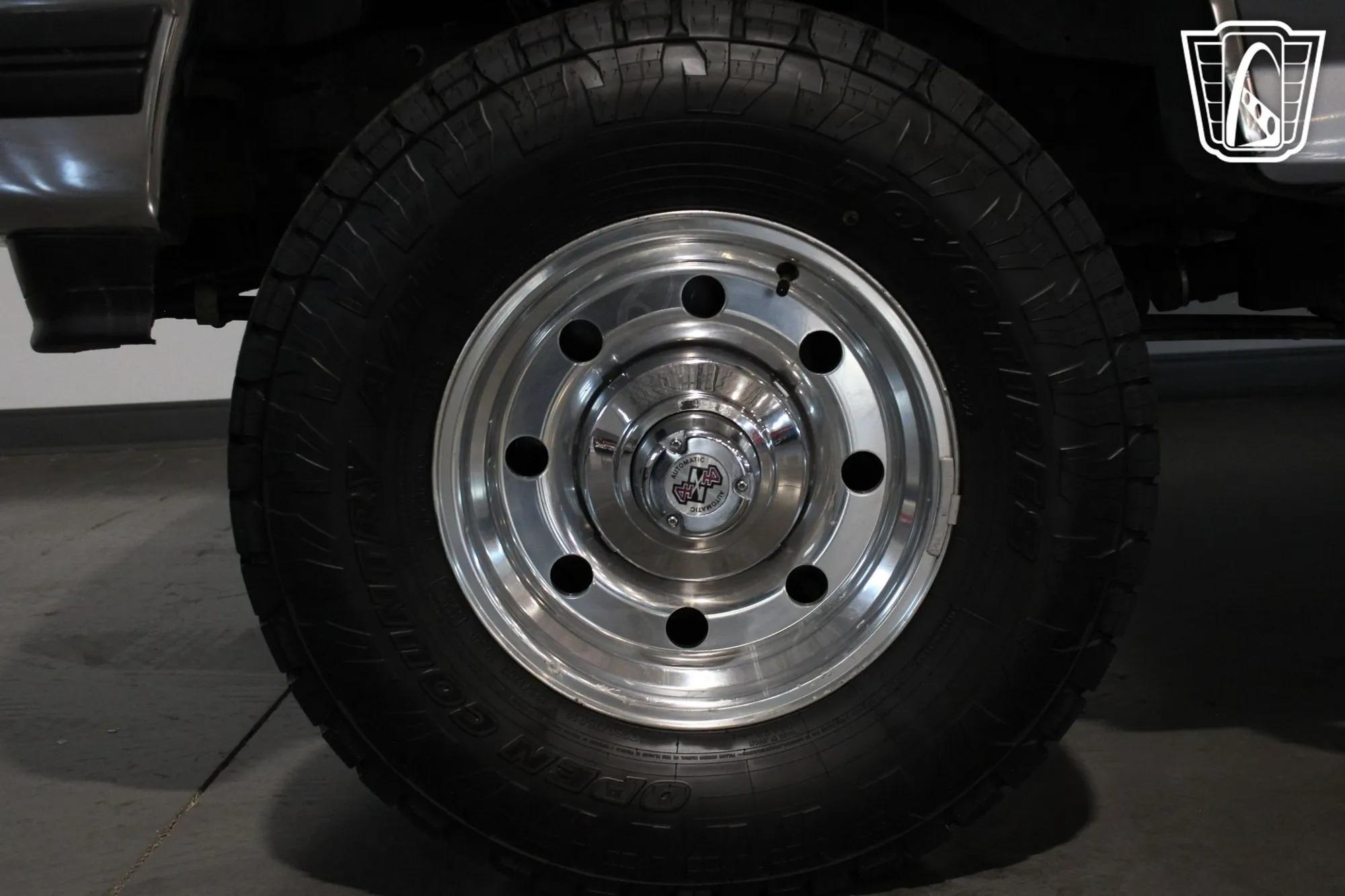 26k-Mile 1996 Ford F-350