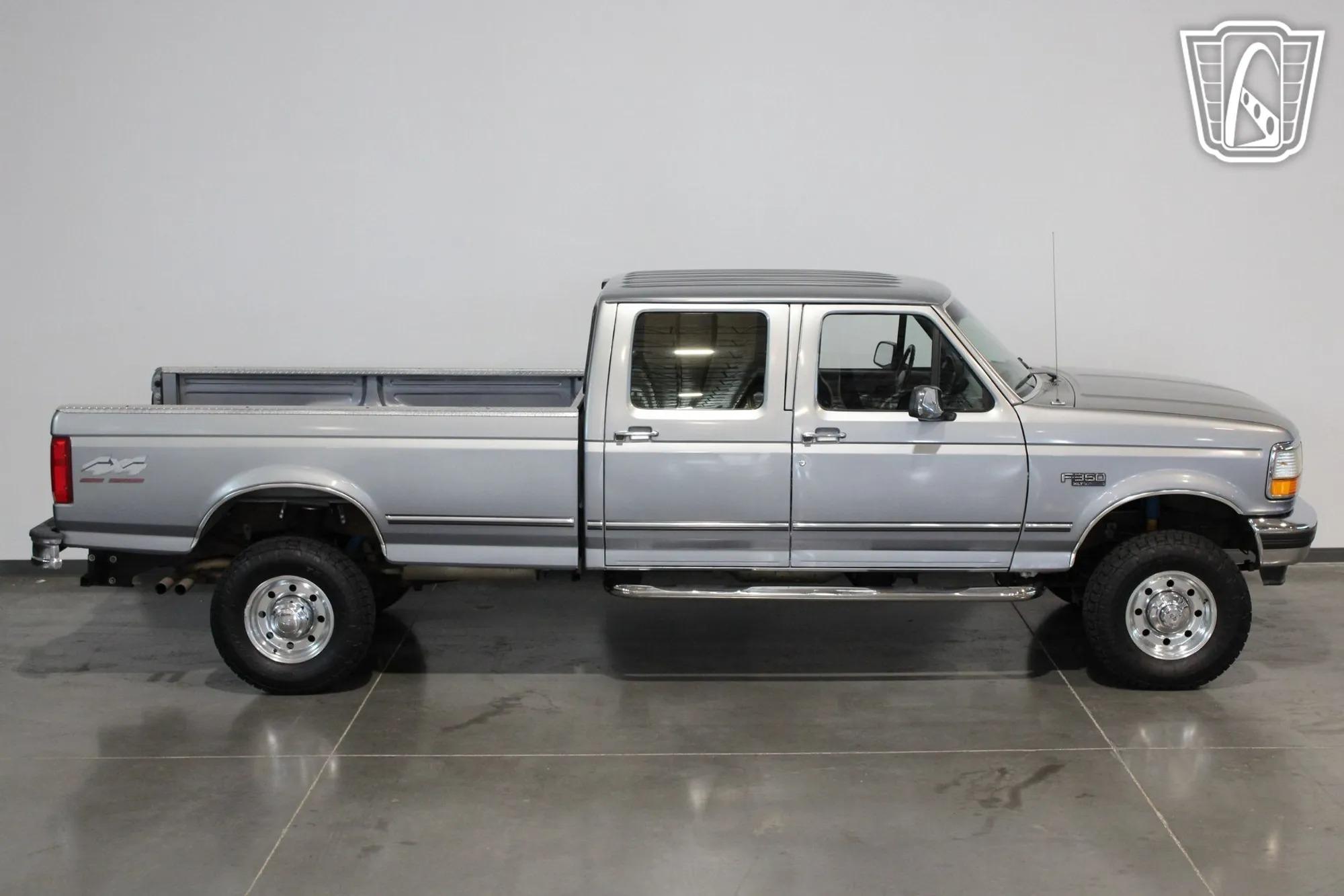 26k-Mile 1996 Ford F-350