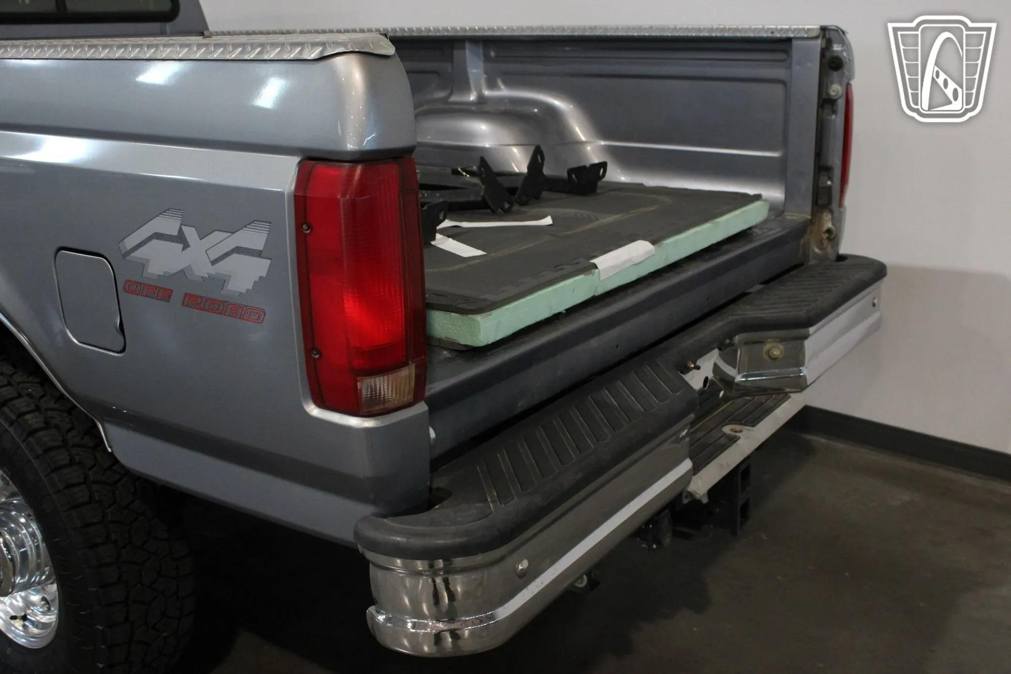 26k-Mile 1996 Ford F-350