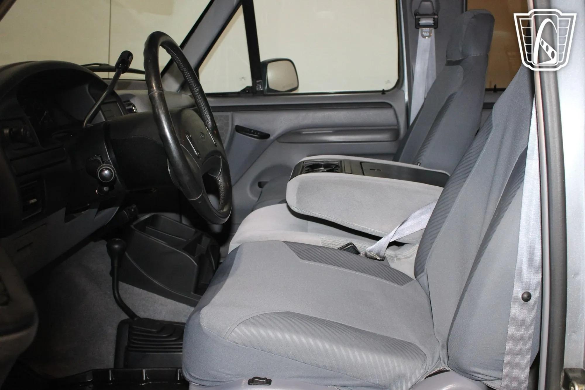 26k-Mile 1996 Ford F-350