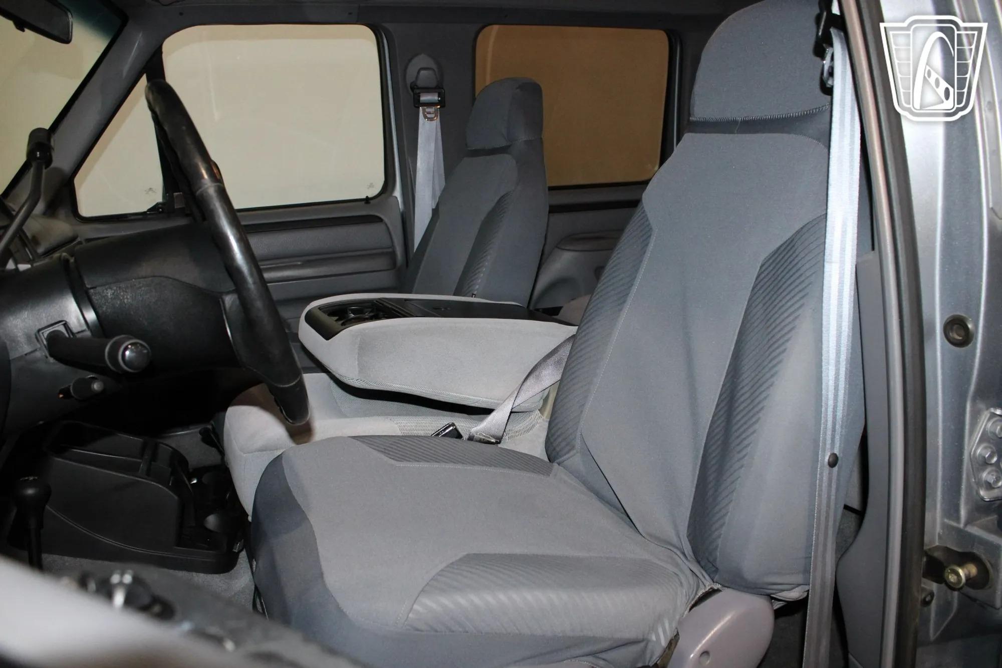26k-Mile 1996 Ford F-350