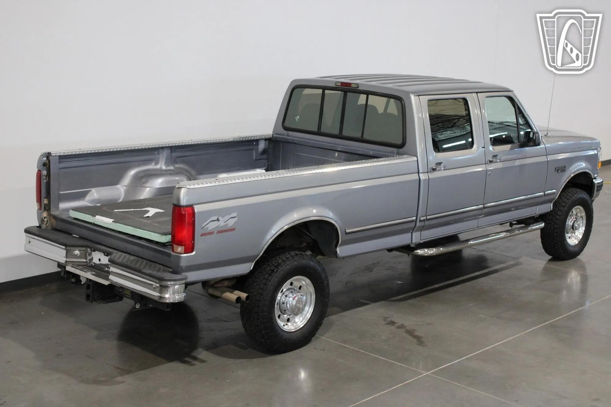 26k-Mile 1996 Ford F-350