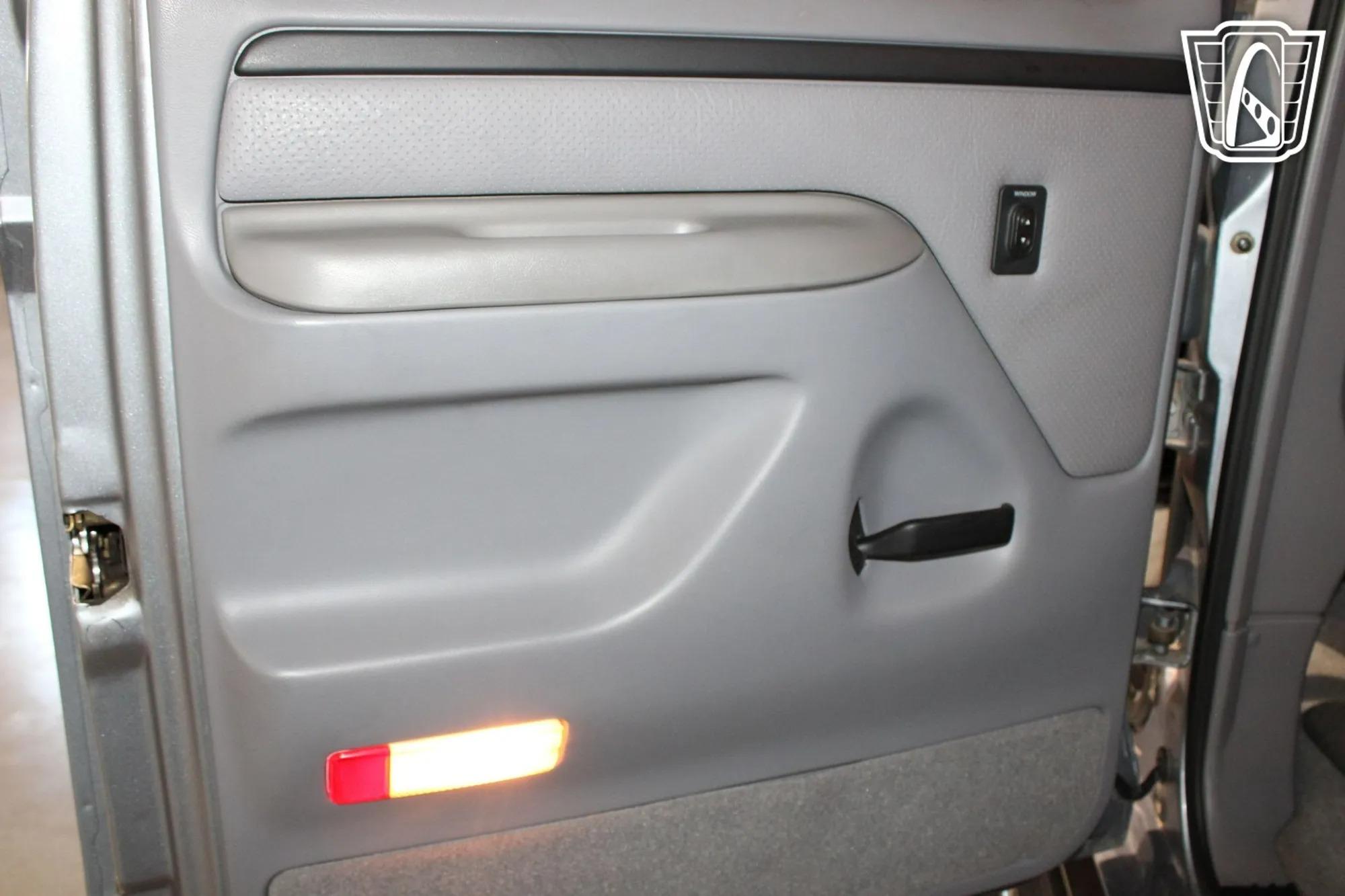 26k-Mile 1996 Ford F-350