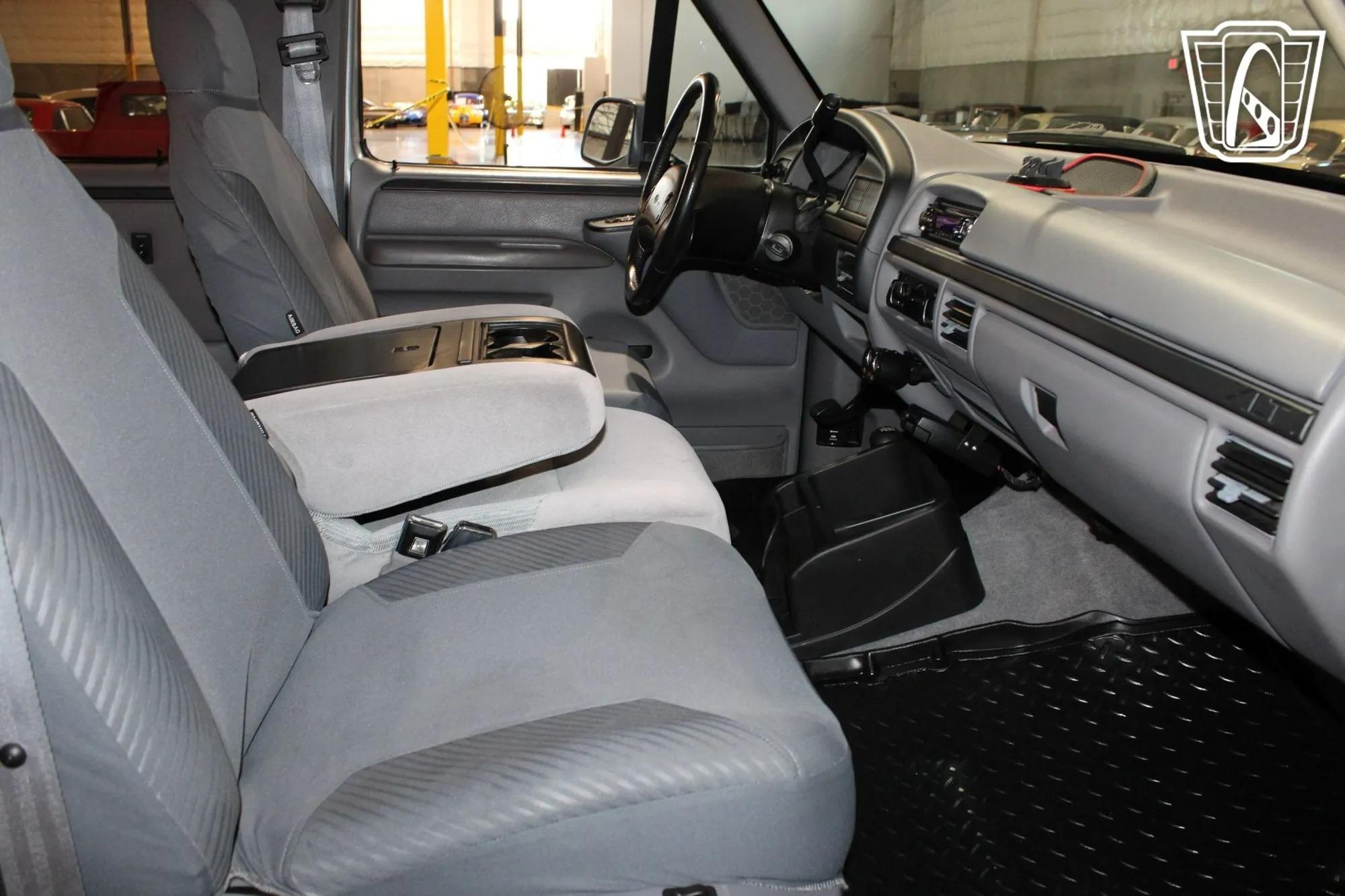 26k-Mile 1996 Ford F-350