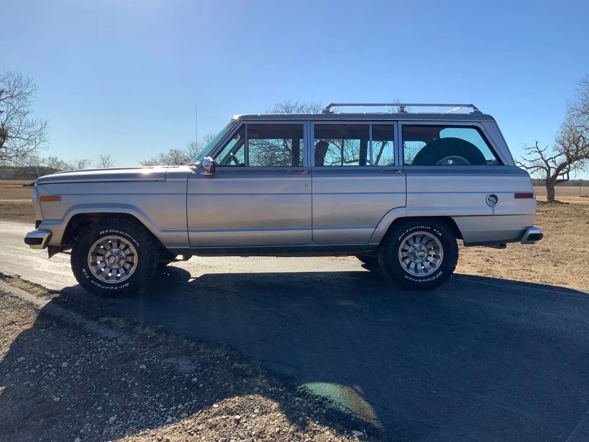 1987 Jeep Grand Wagoneer