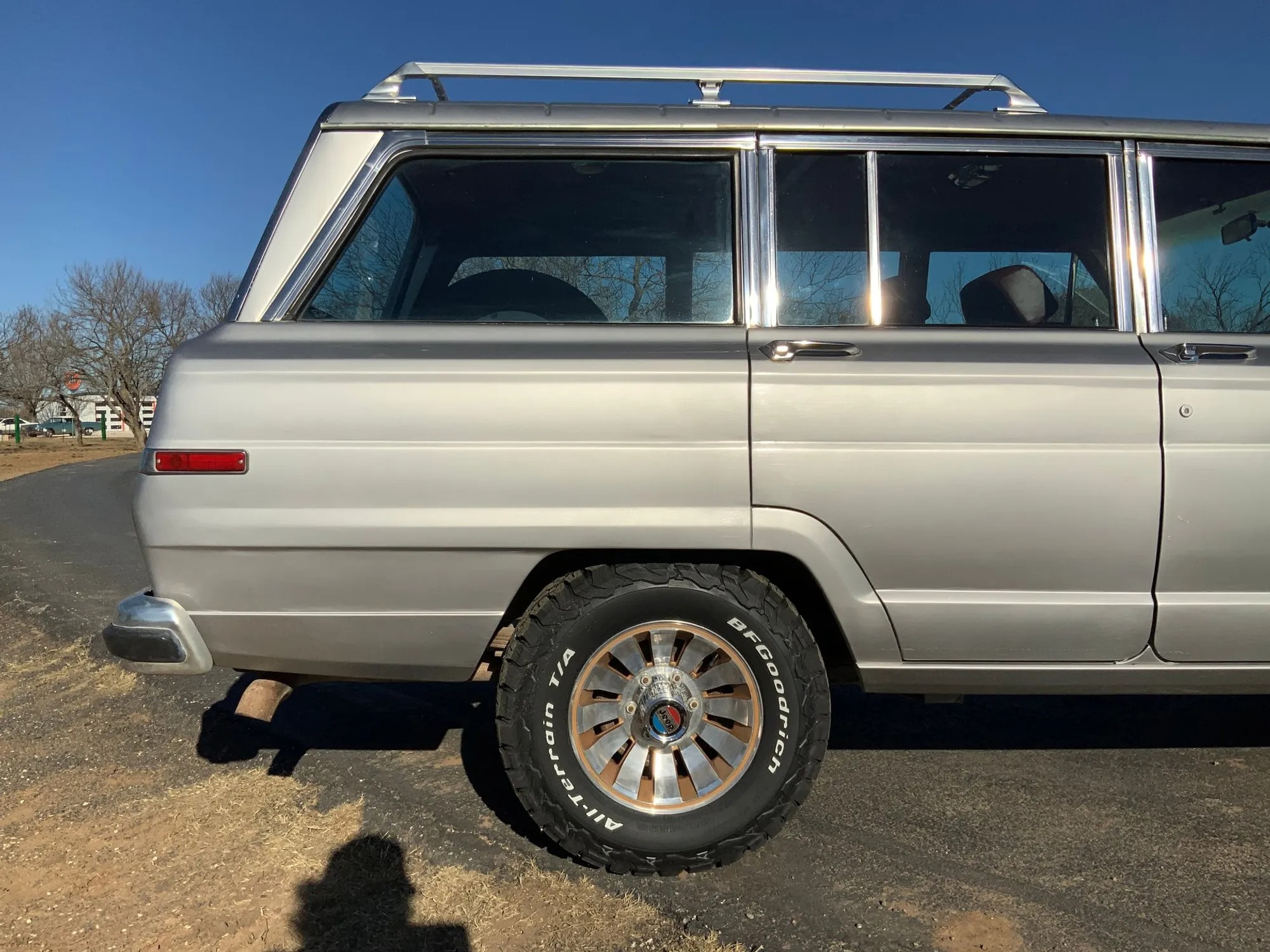 1987 Jeep Grand Wagoneer