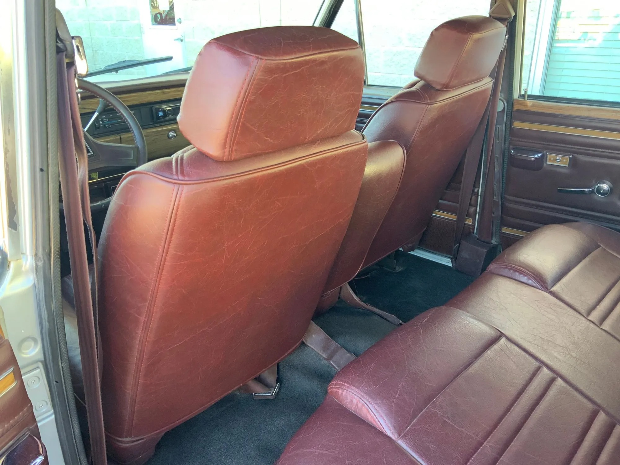 1987 Jeep Grand Wagoneer