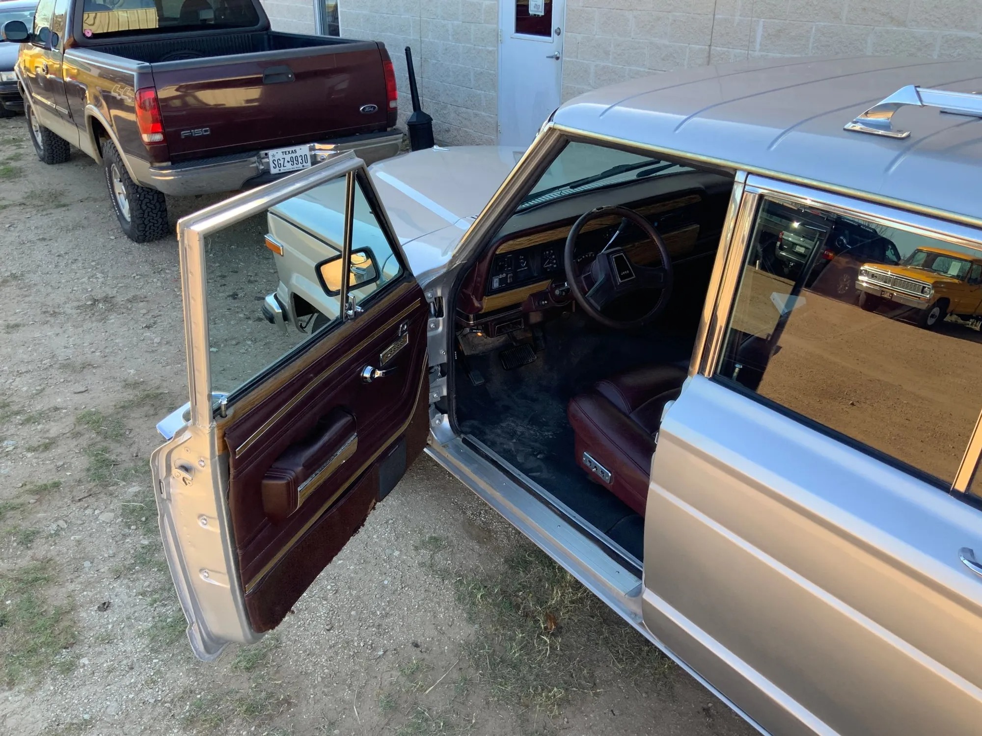 1987 Jeep Grand Wagoneer