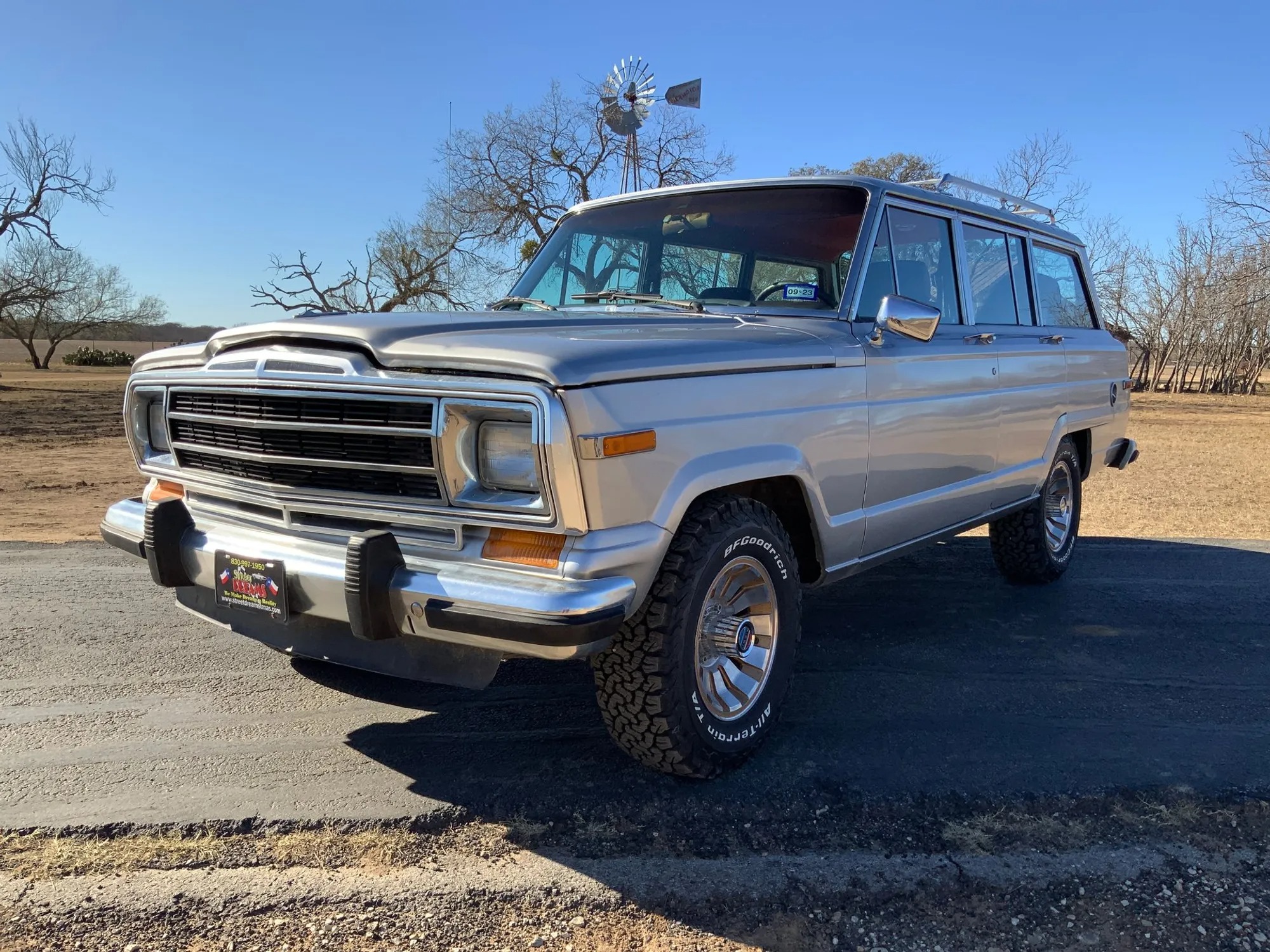 1987 Jeep Grand Wagoneer