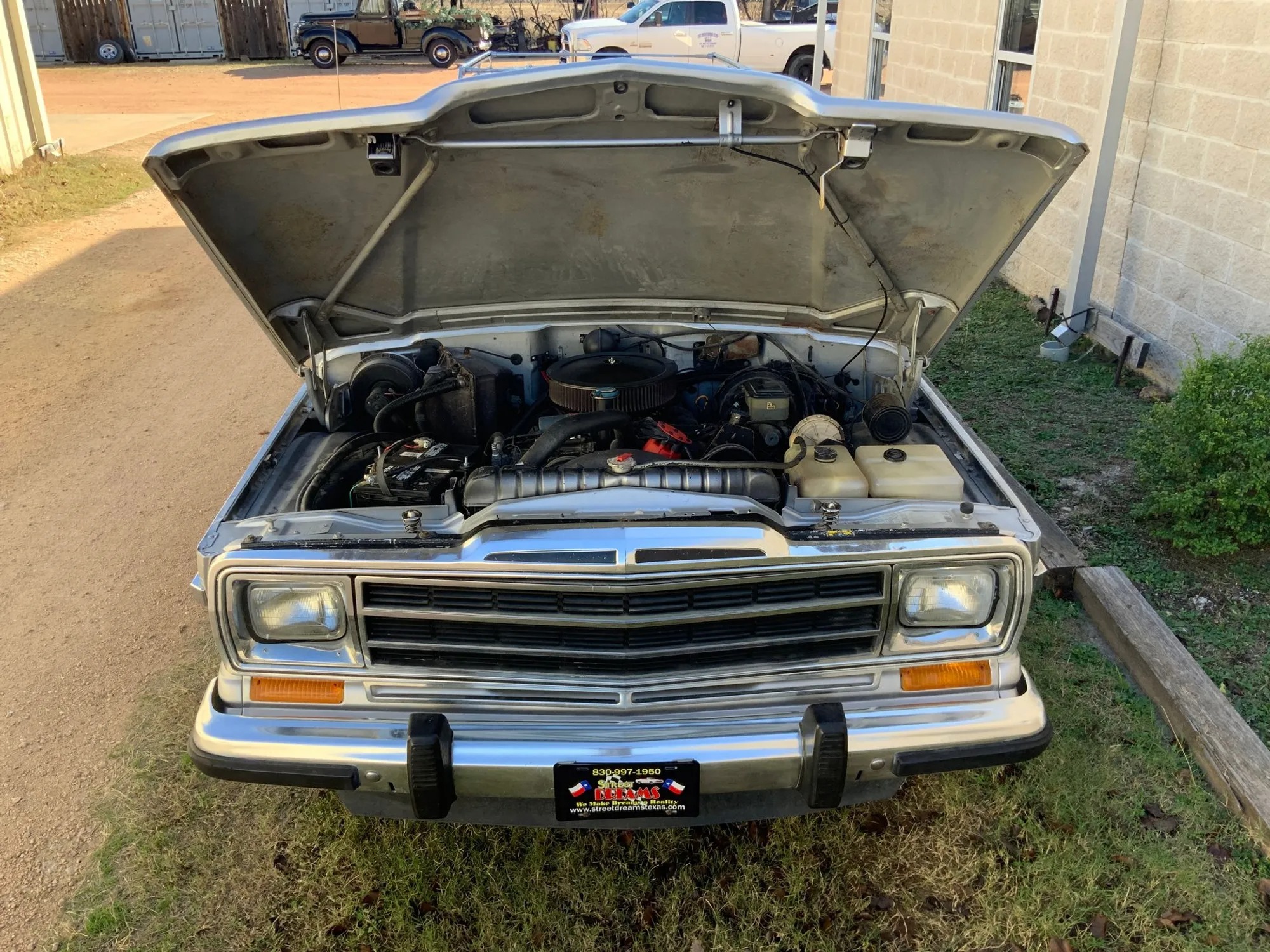 1987 Jeep Grand Wagoneer