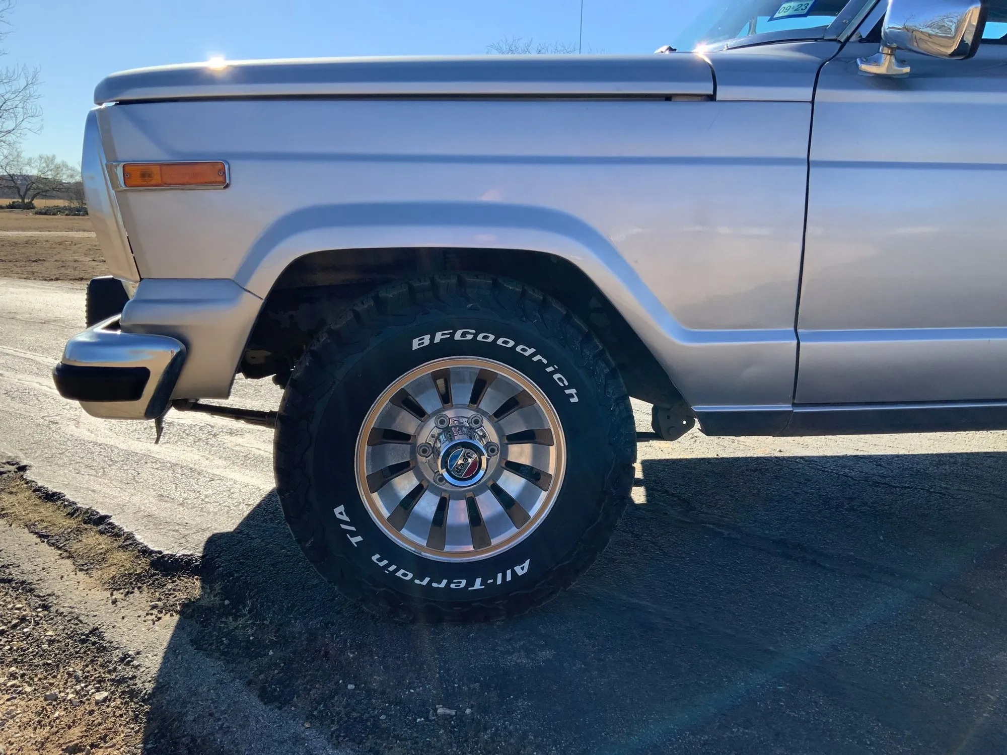 1987 Jeep Grand Wagoneer