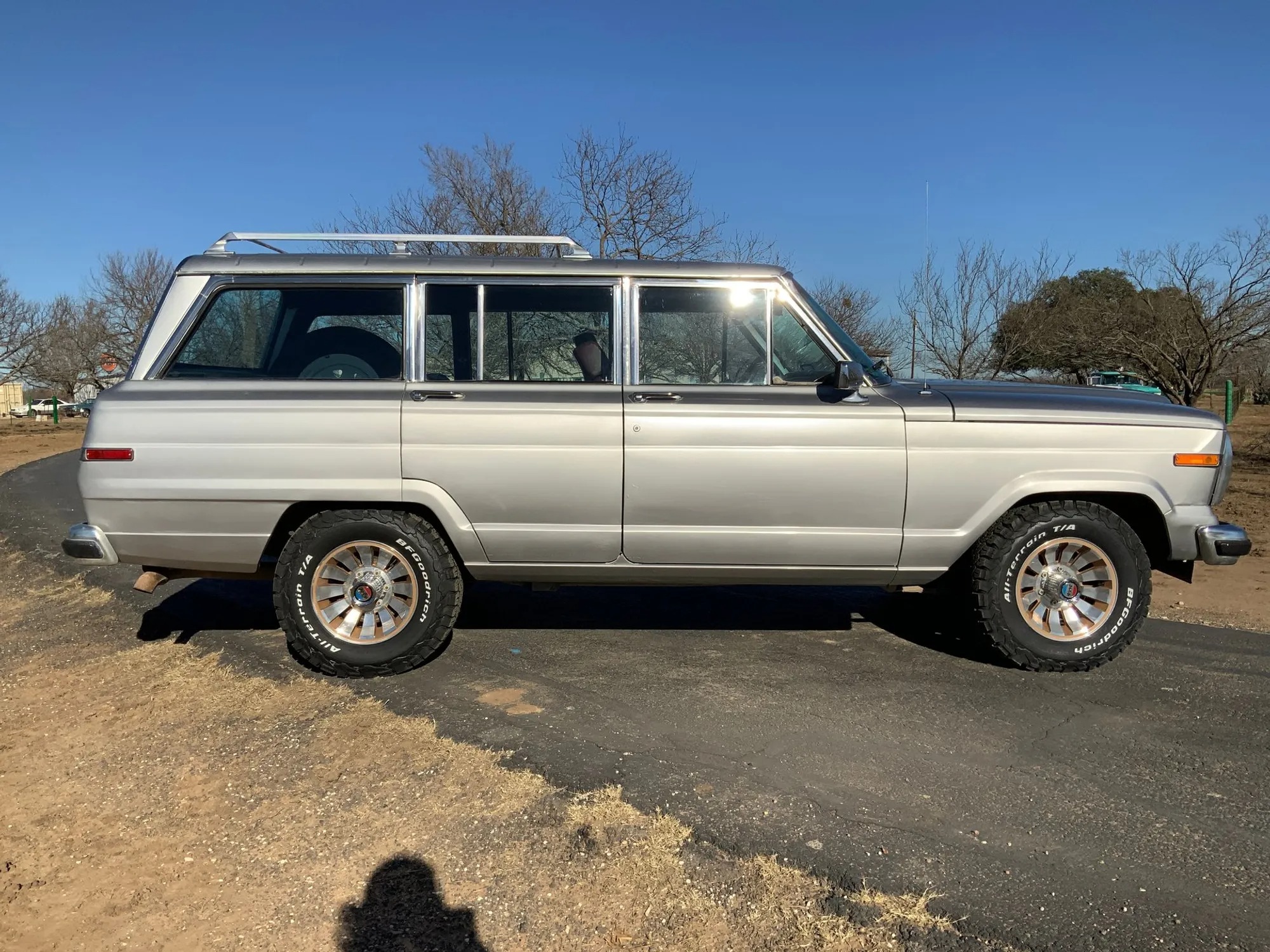 1987 Jeep Grand Wagoneer