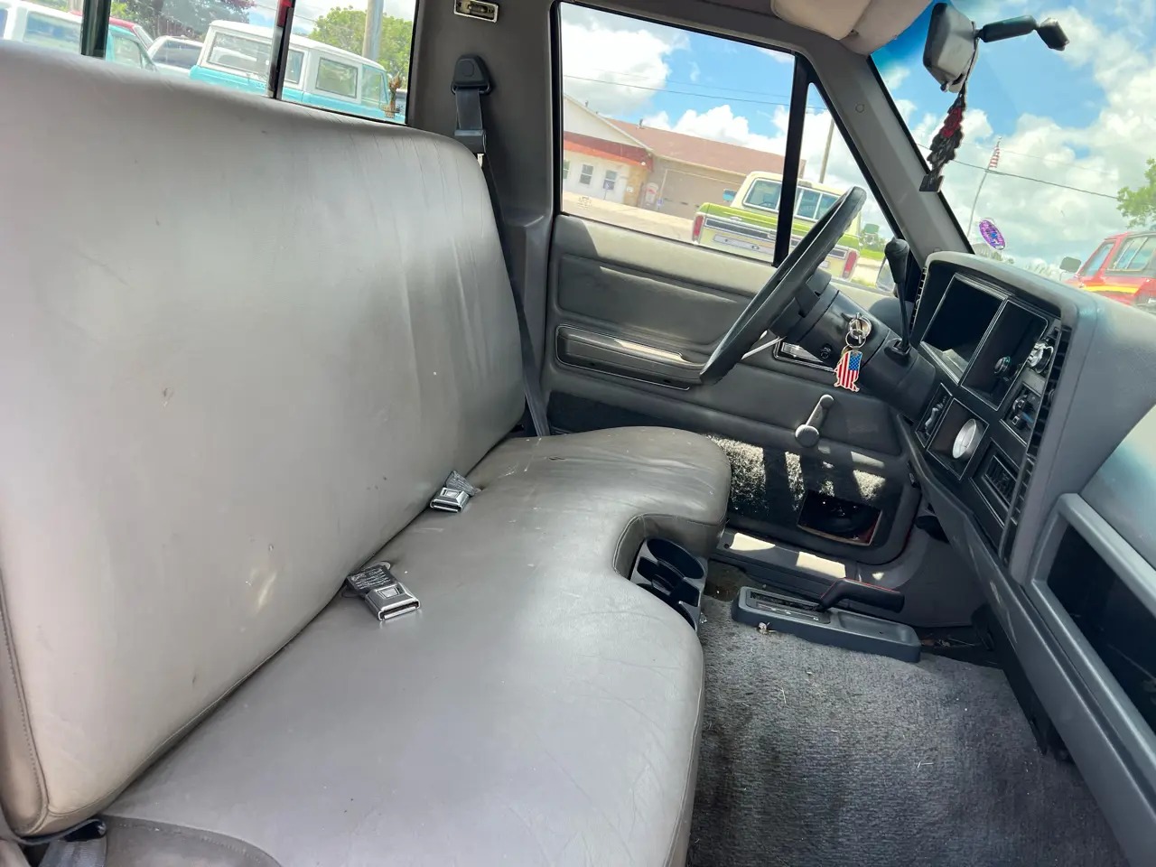 1988 Jeep Comanche Pioneer