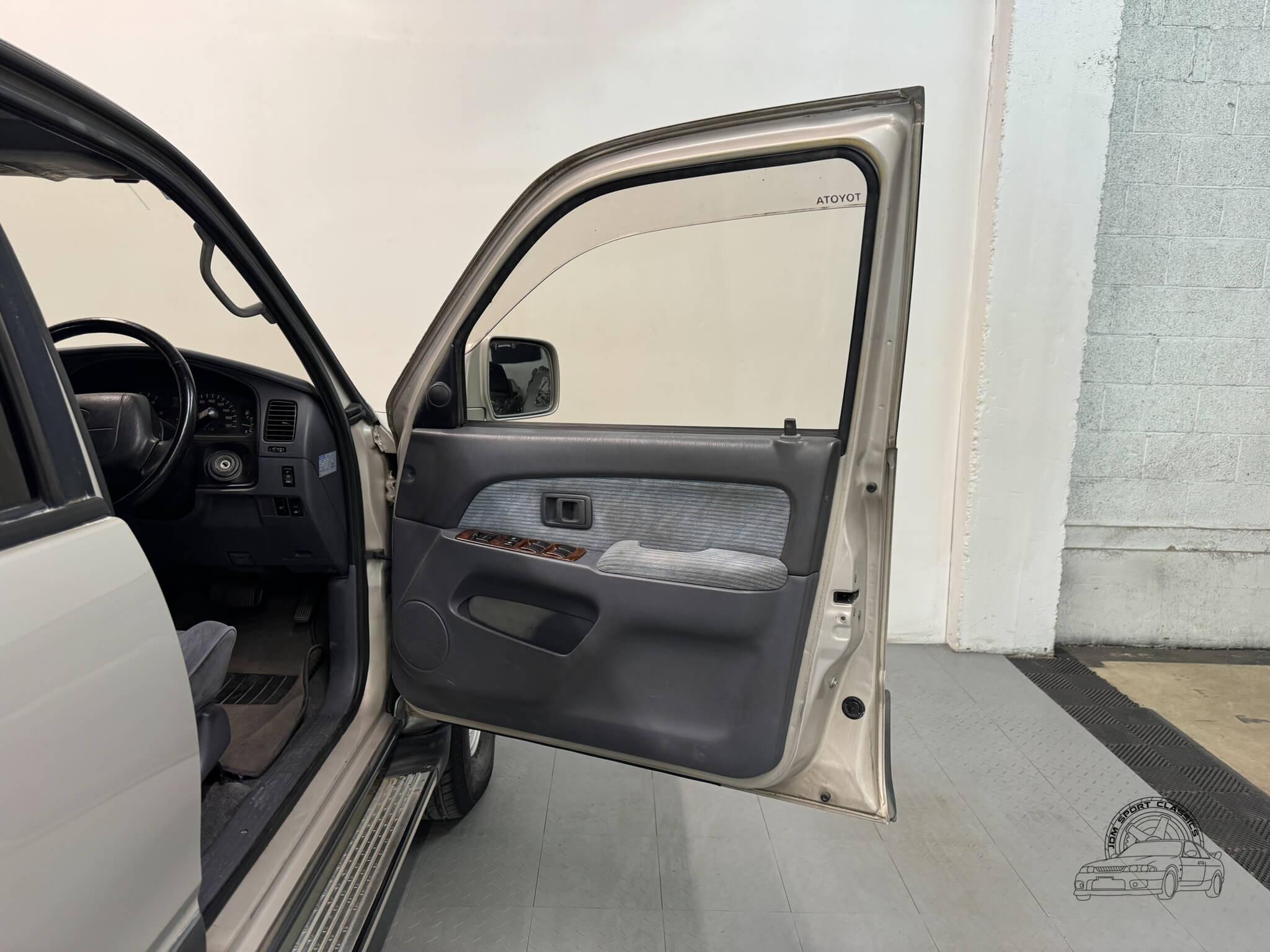 1995 Toyota Hilux Surf SSR-G