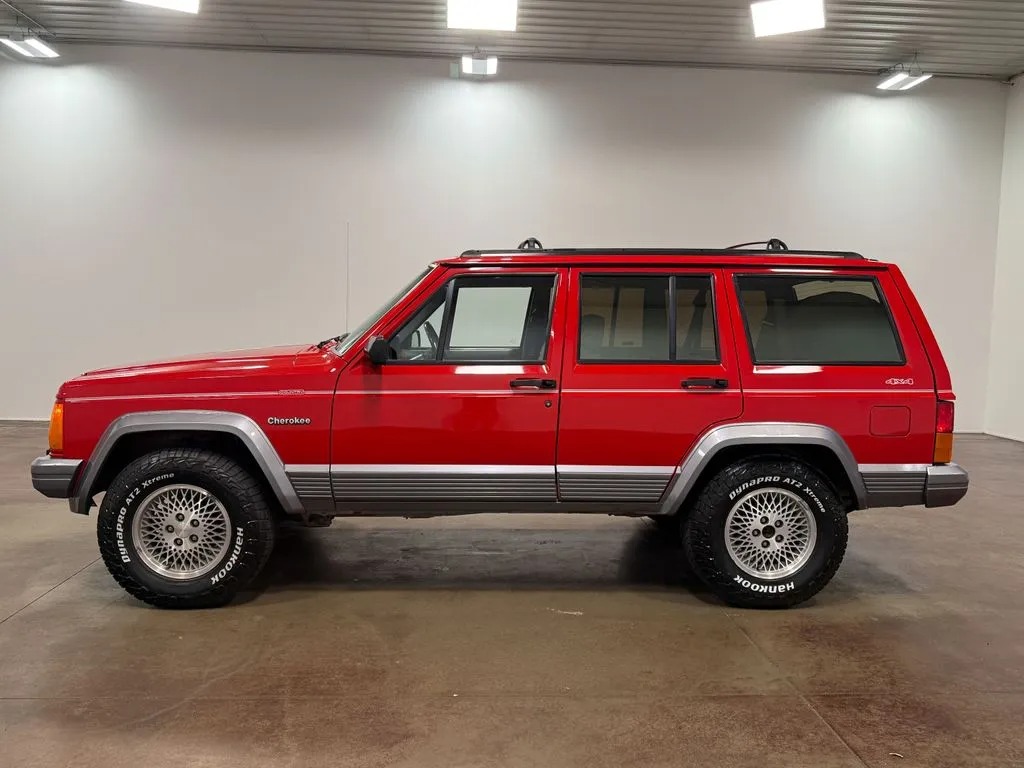 1994 Jeep Cherokee Country - 3