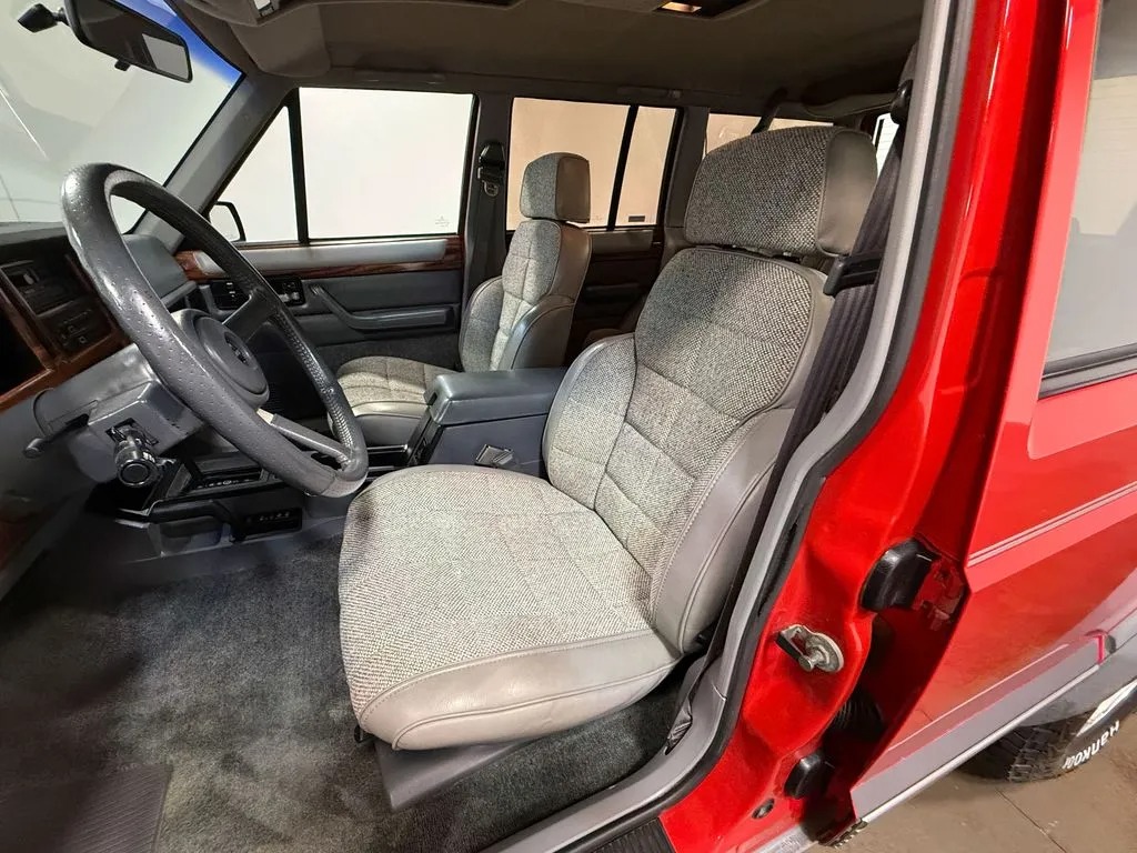 1994 Jeep Cherokee Country - 5
