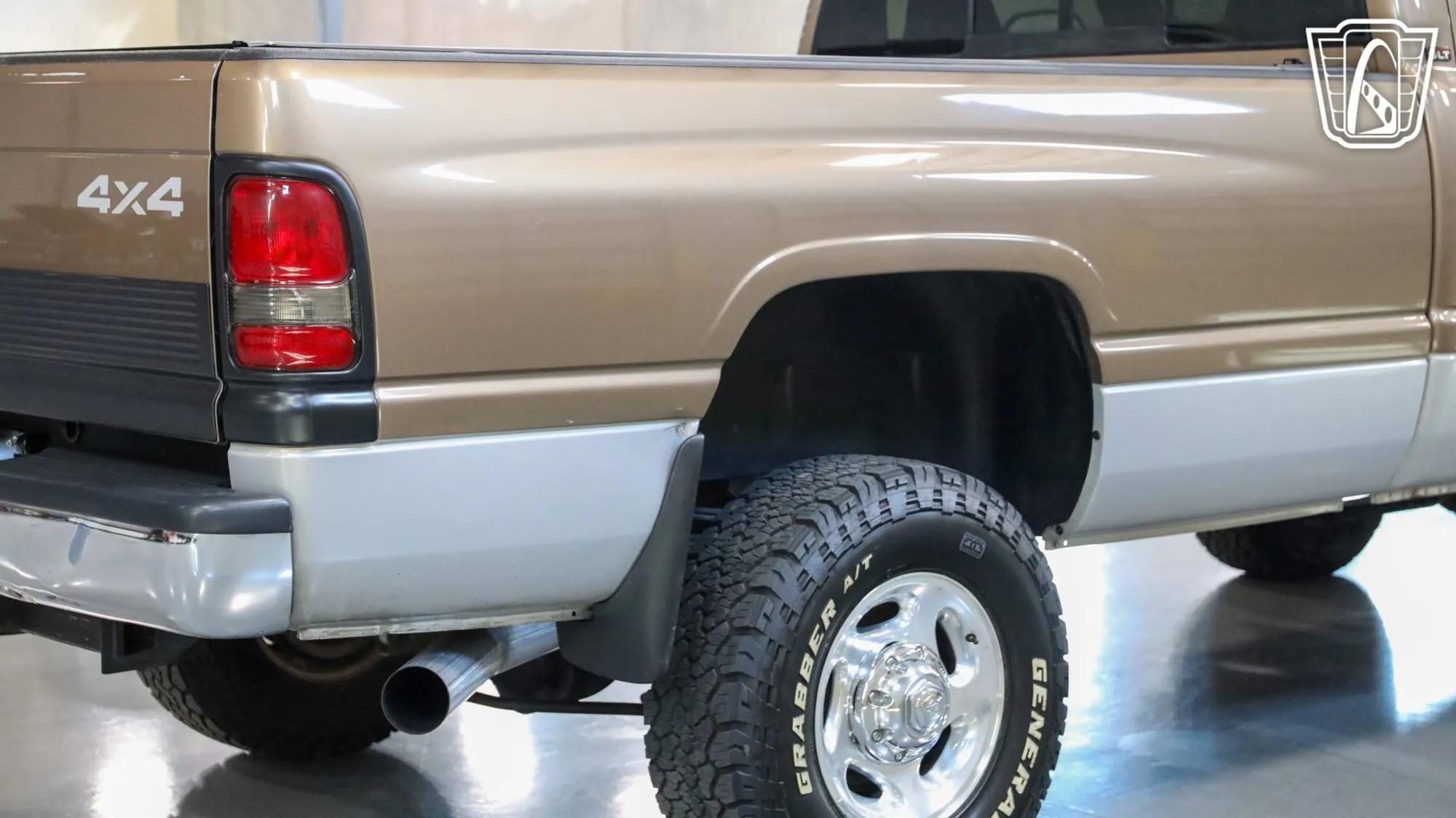2000 Dodge Ram 2500 Laramie SLT