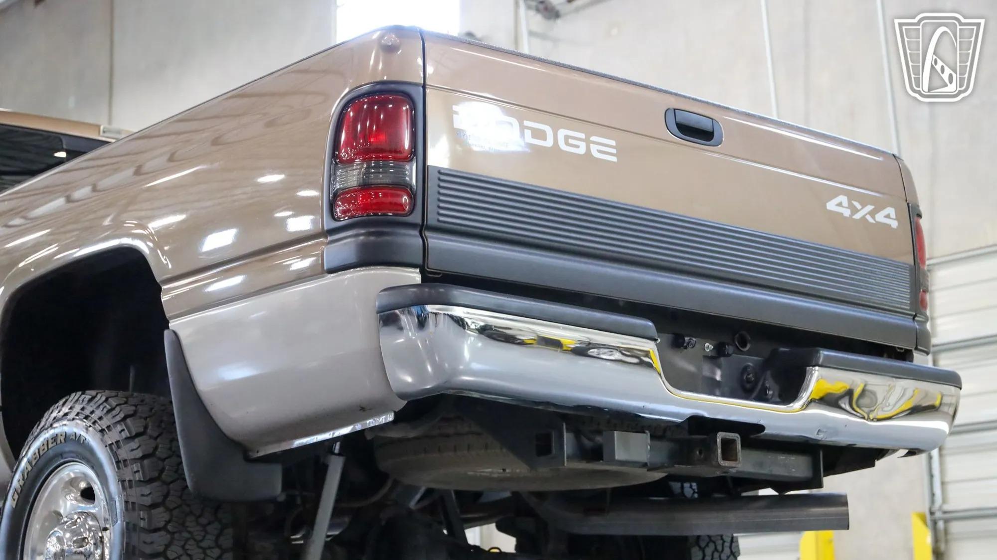2000 Dodge Ram 2500 Laramie SLT