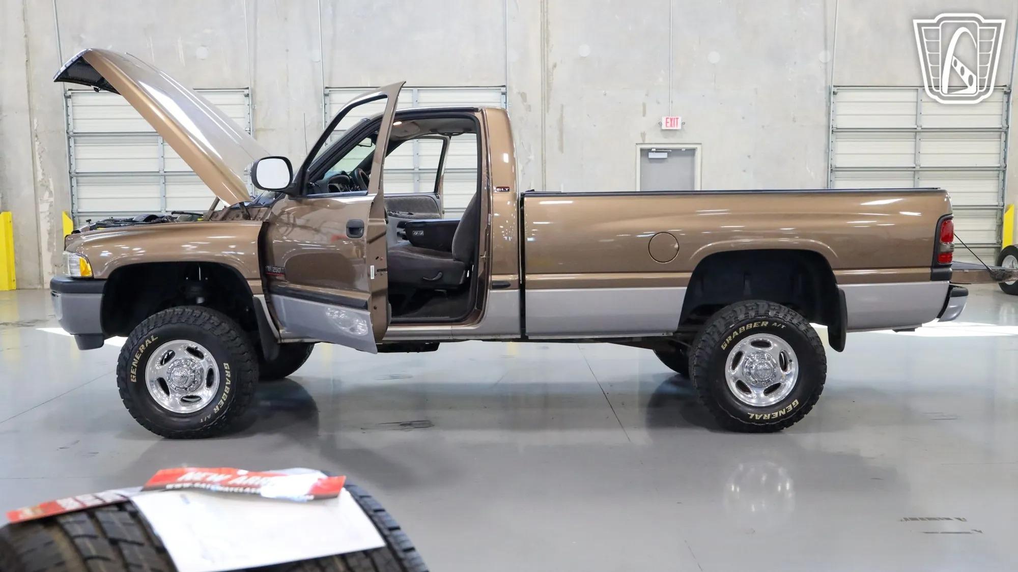 2000 Dodge Ram 2500 Laramie SLT