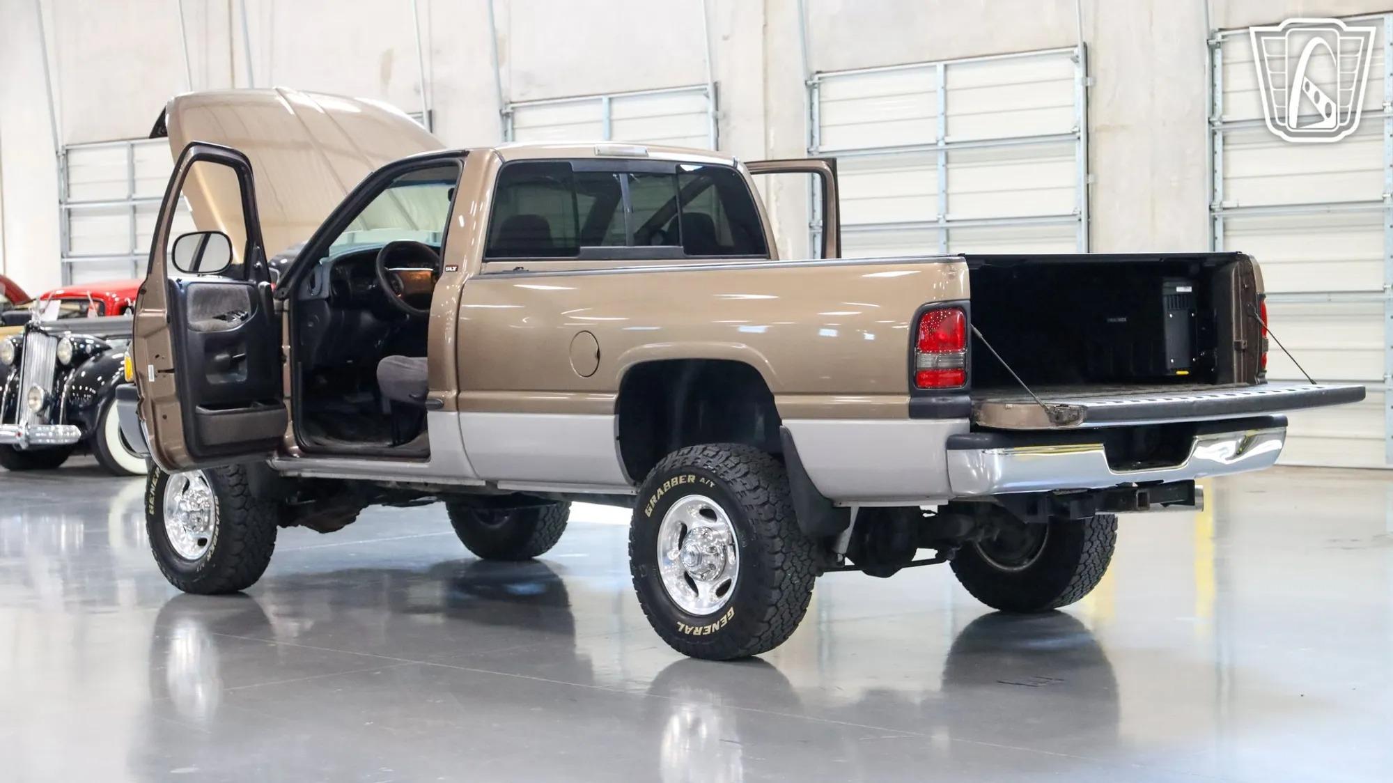 2000 Dodge Ram 2500 Laramie SLT