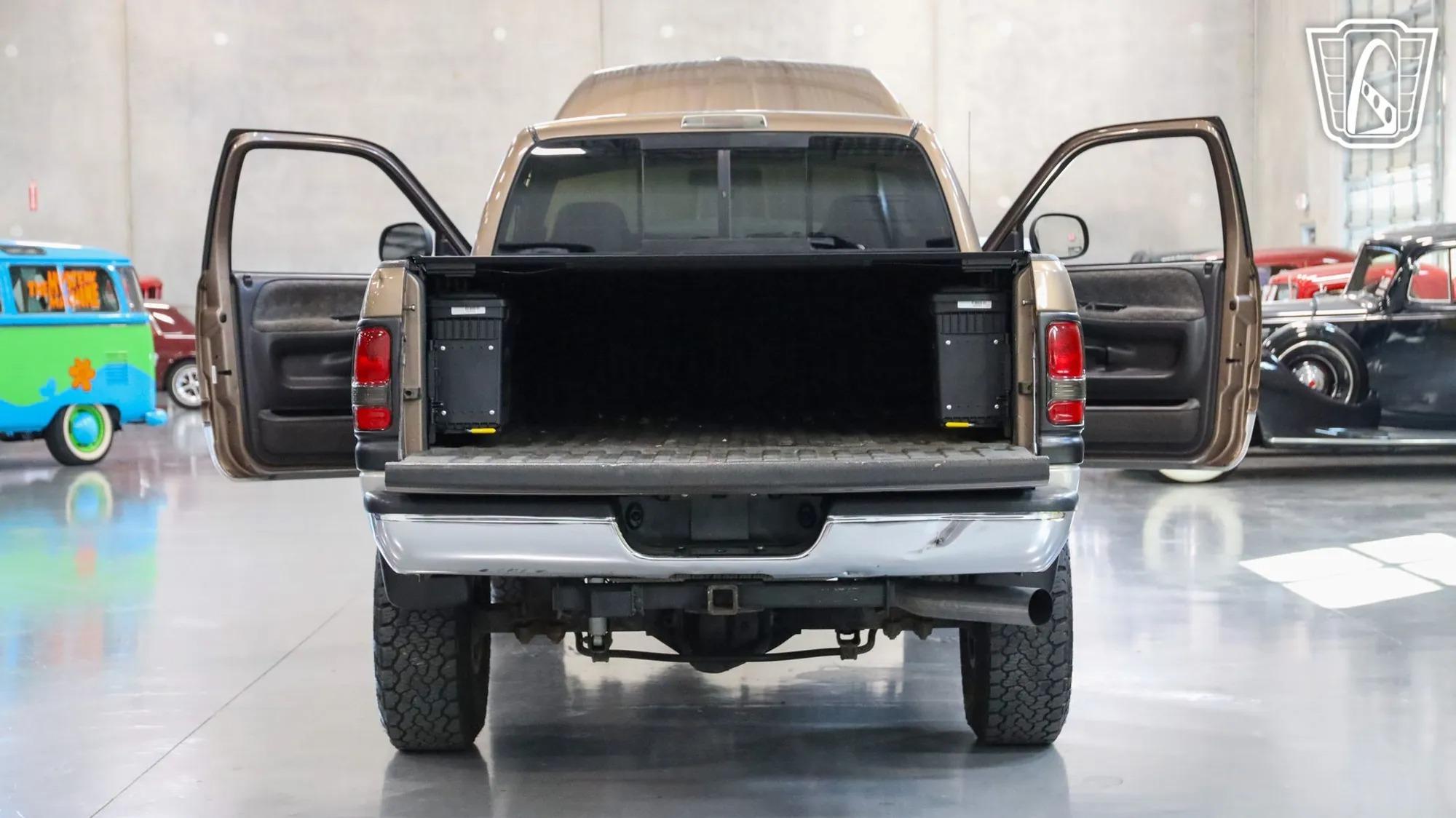 2000 Dodge Ram 2500 Laramie SLT