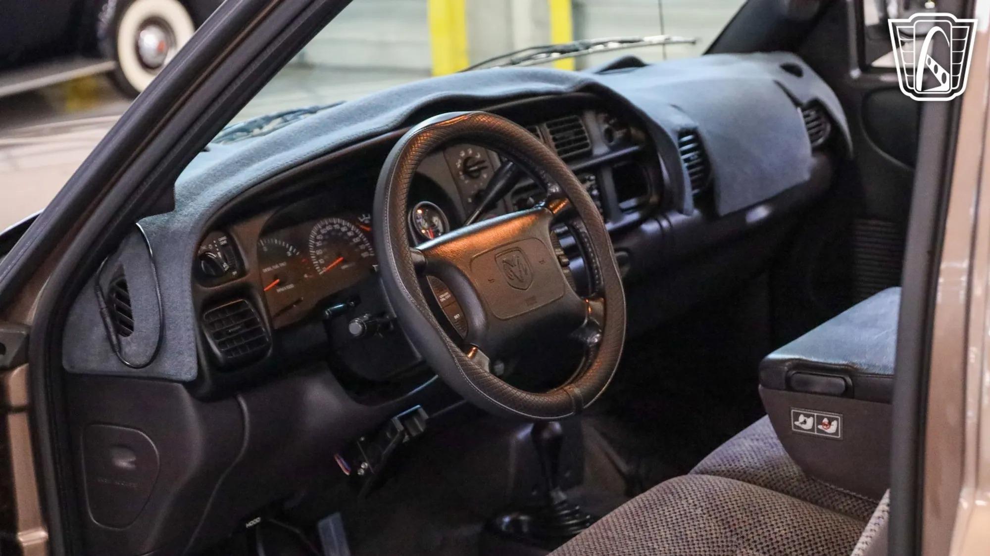 2000 Dodge Ram 2500 Laramie SLT