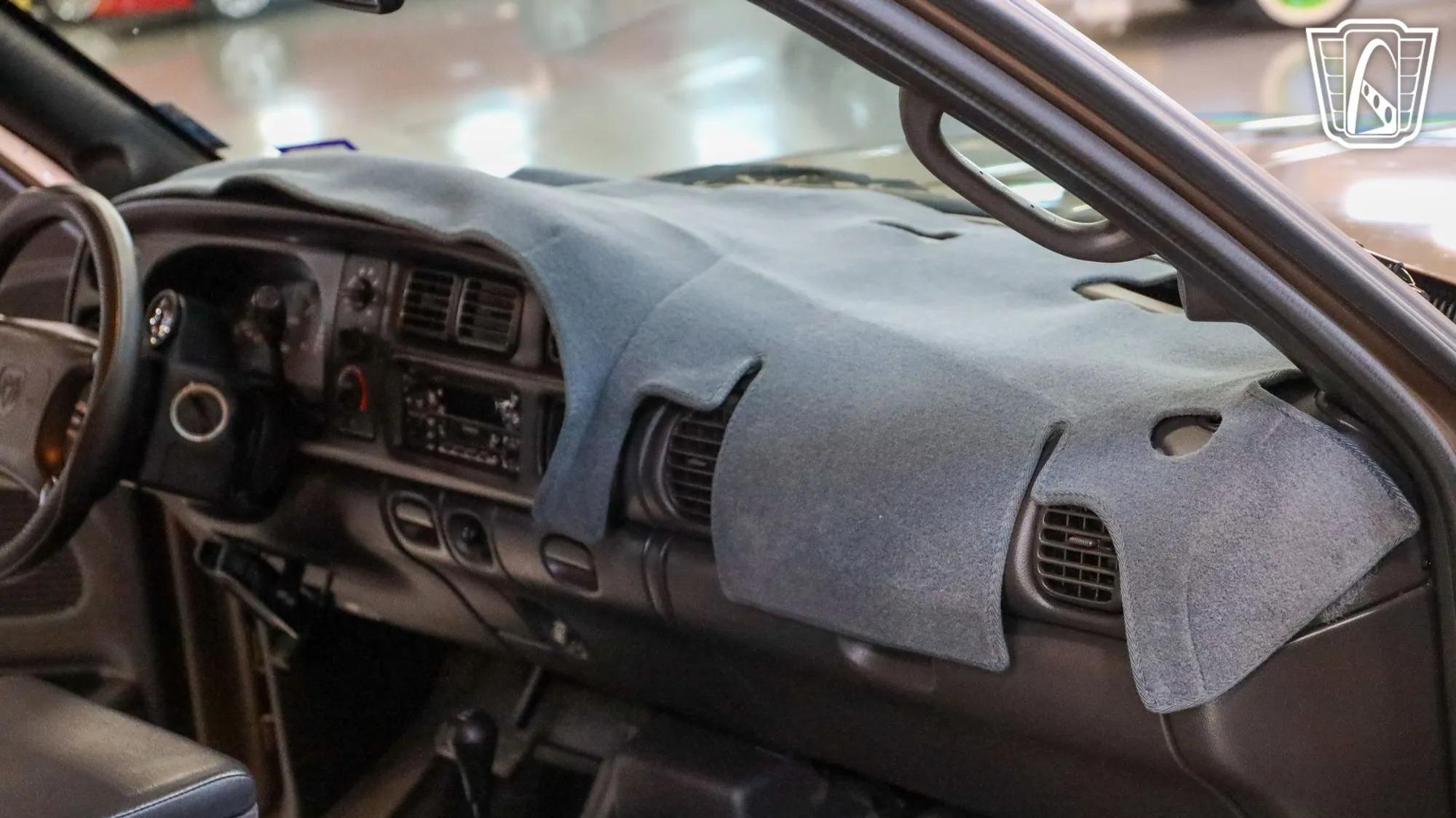 2000 Dodge Ram 2500 Laramie SLT