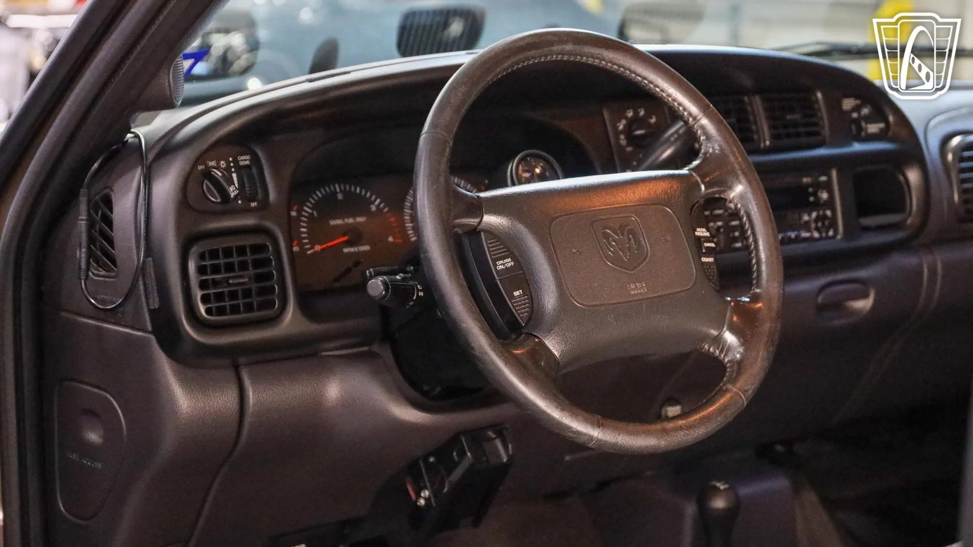2000 Dodge Ram 2500 Laramie SLT