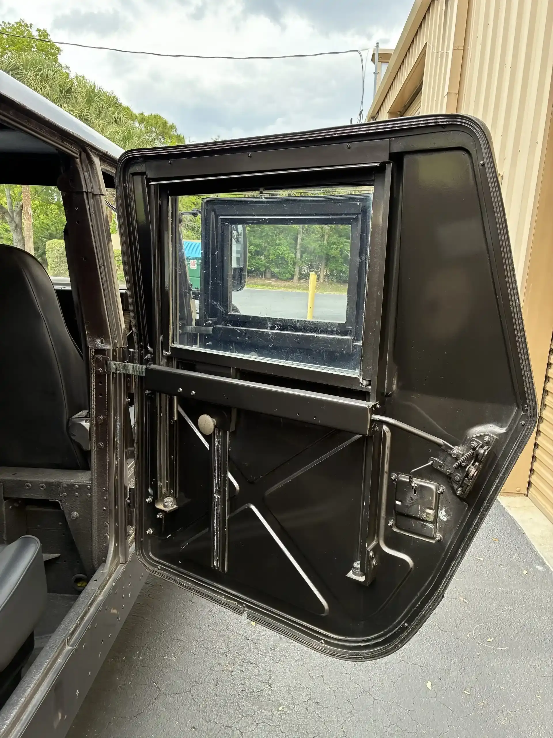 1995 AM General Humvee M1025A2