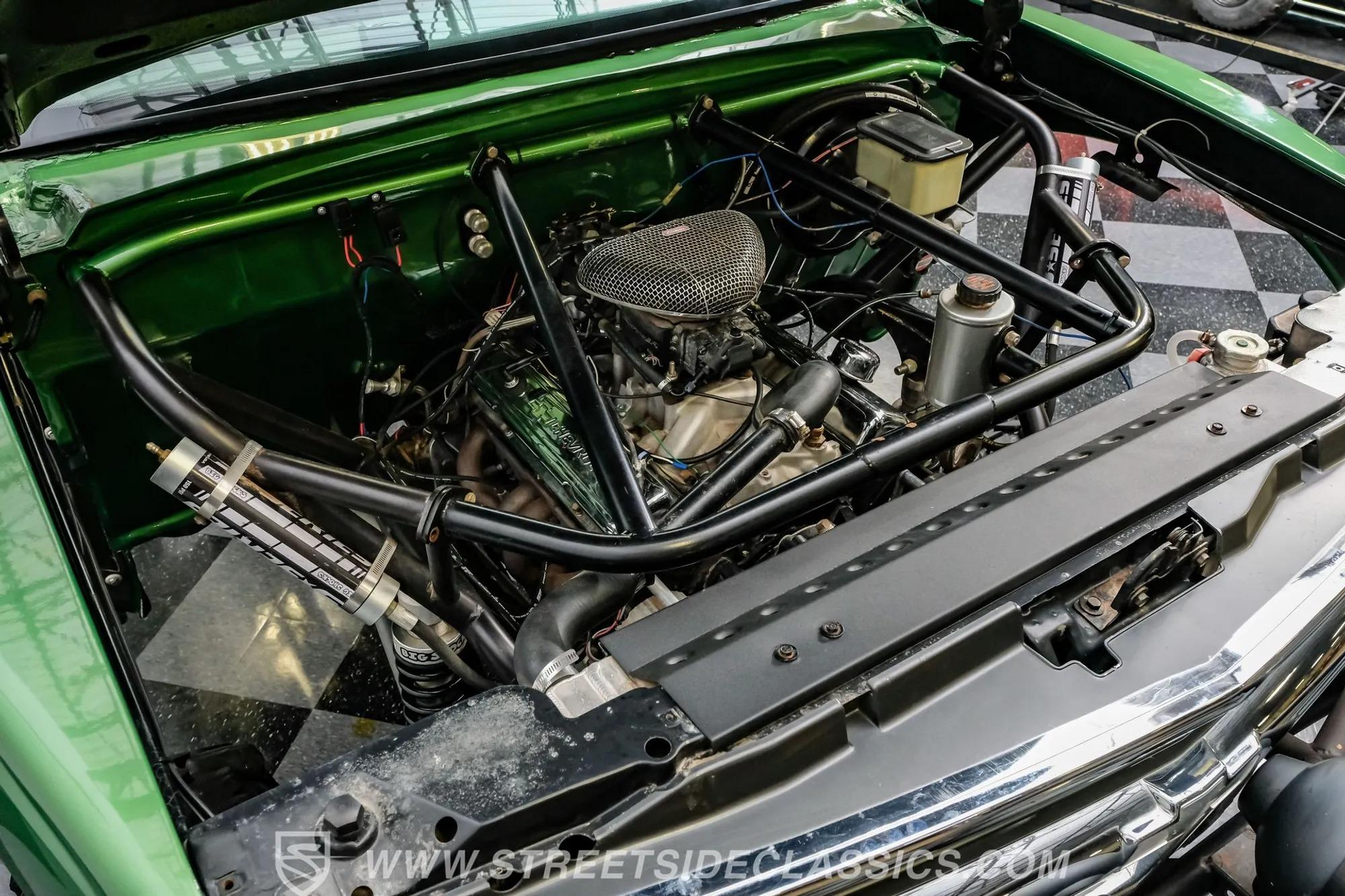 Modified 1988 Chevrolet C1500 Monster Truck