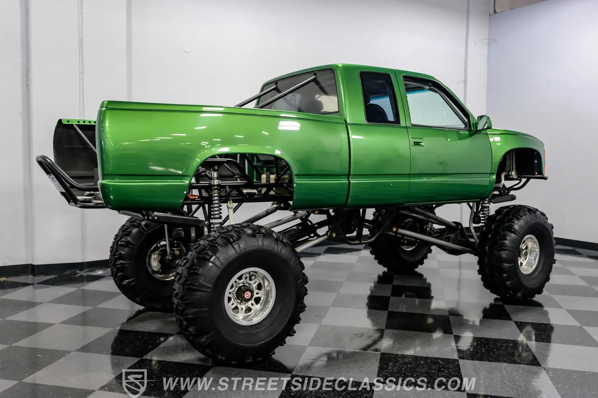 Modified 1988 Chevrolet C1500 Monster Truck