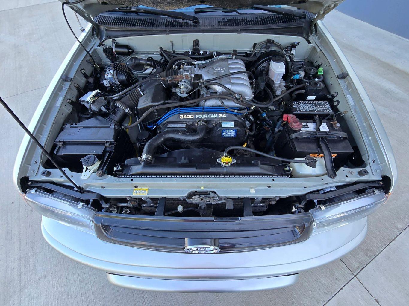 2000 Toyota 4Runner SR5