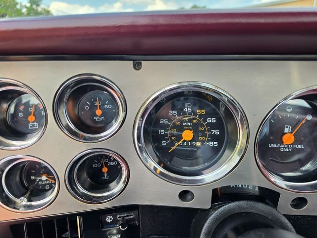 1983 Chevrolet C10 Scottsdale LWB
