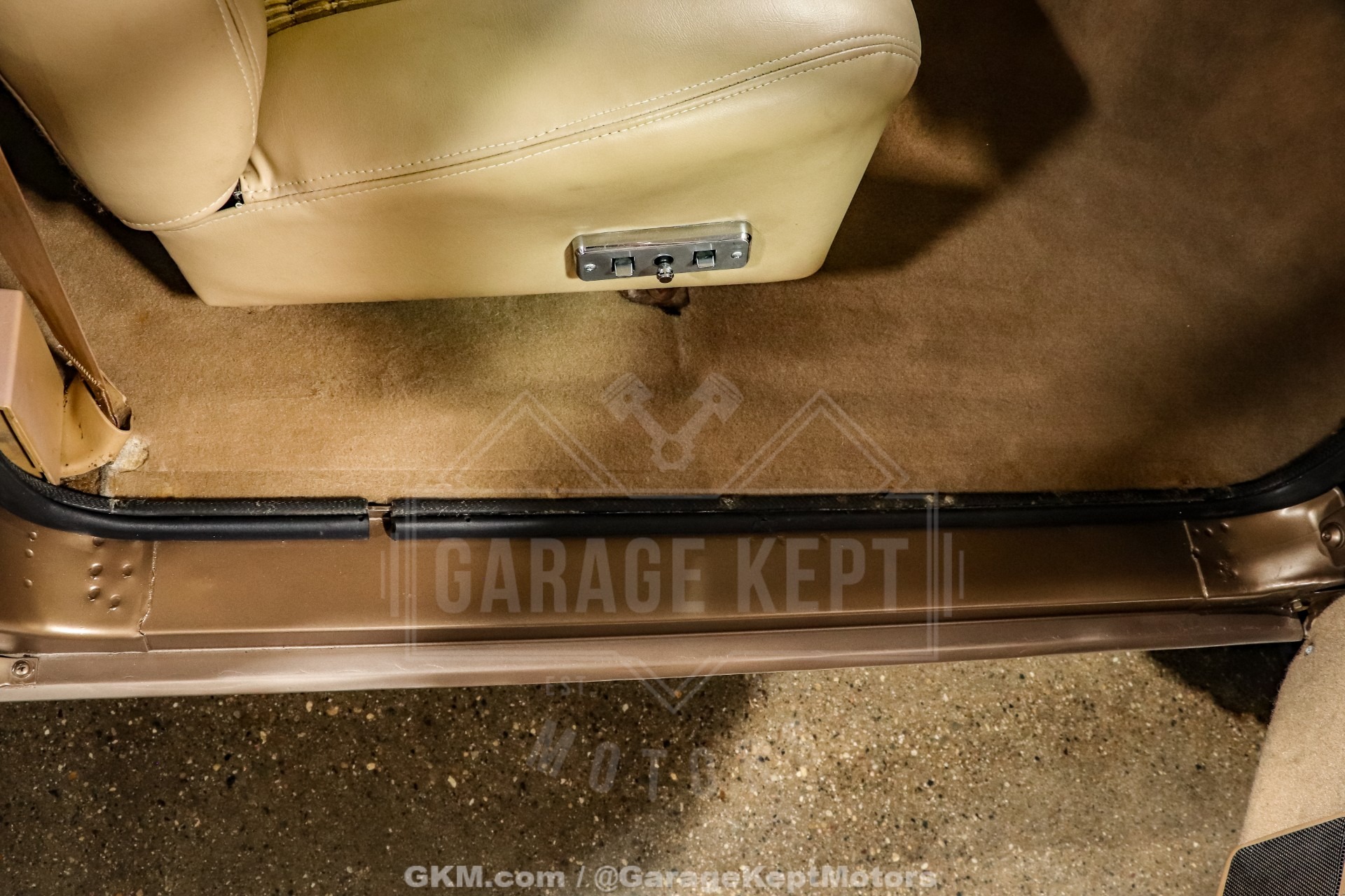 1988 Jeep Grand Wagoneer