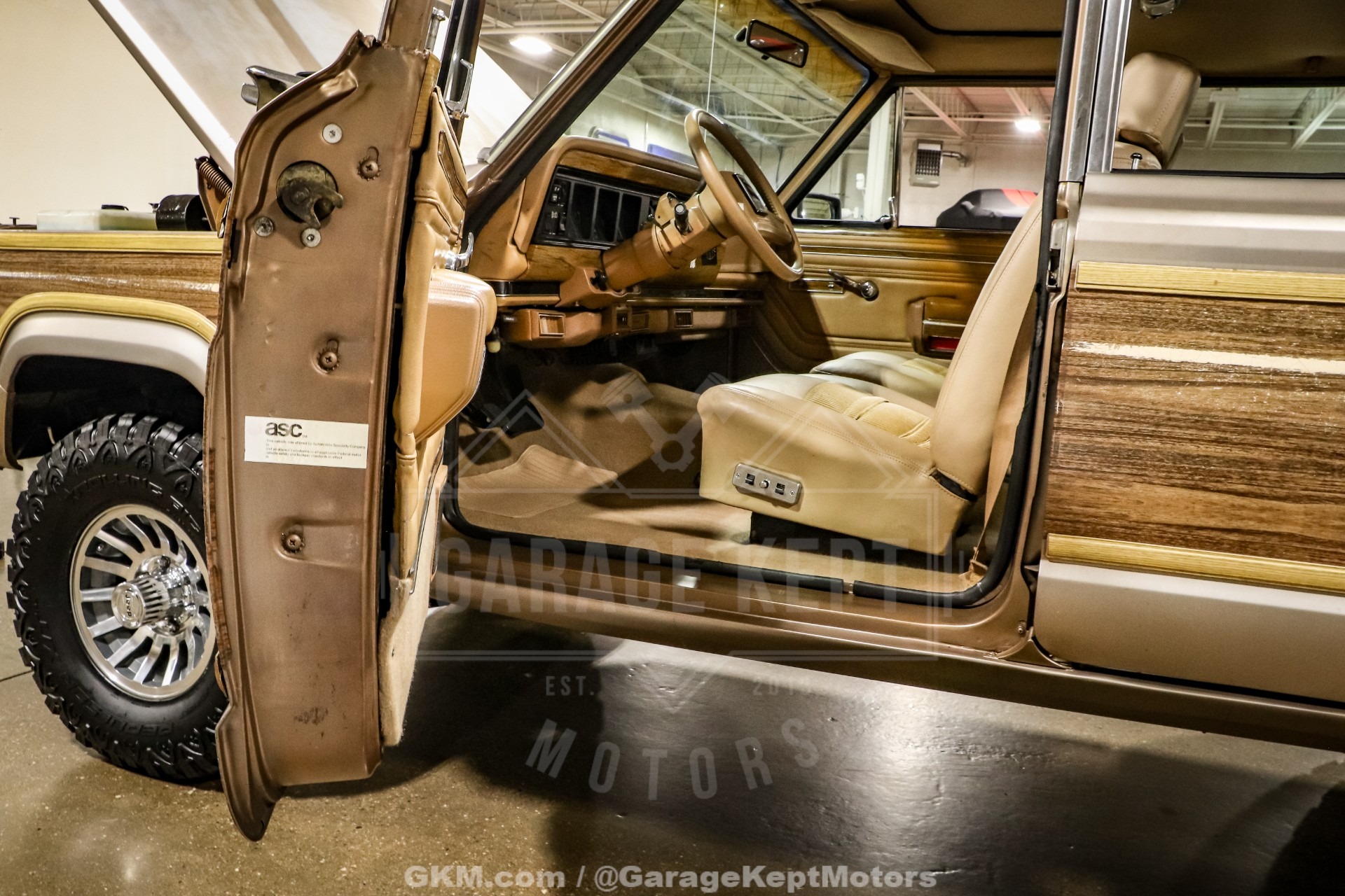 1988 Jeep Grand Wagoneer