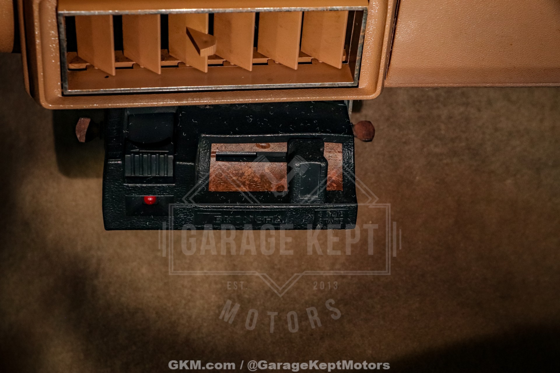 1988 Jeep Grand Wagoneer