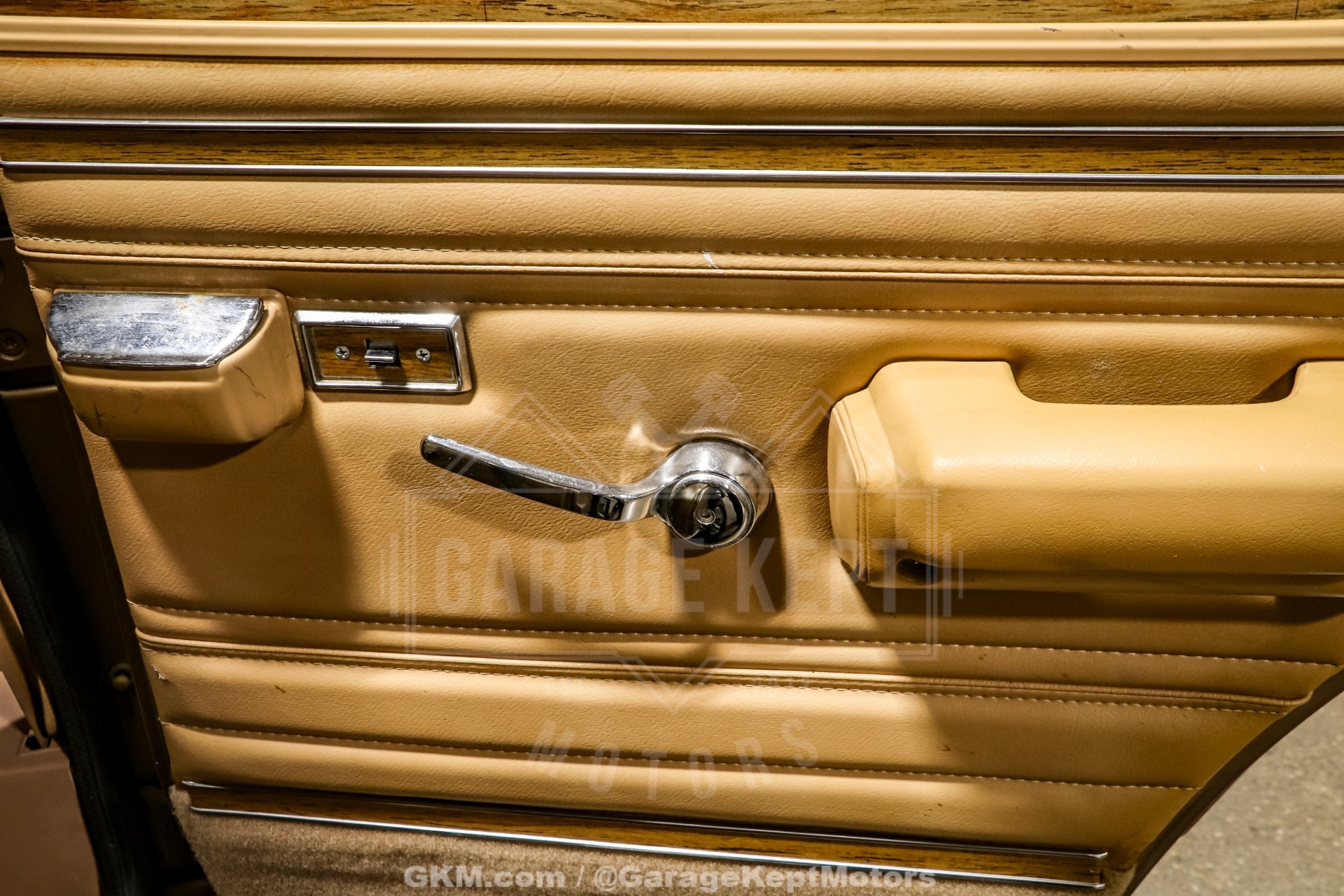 1988 Jeep Grand Wagoneer