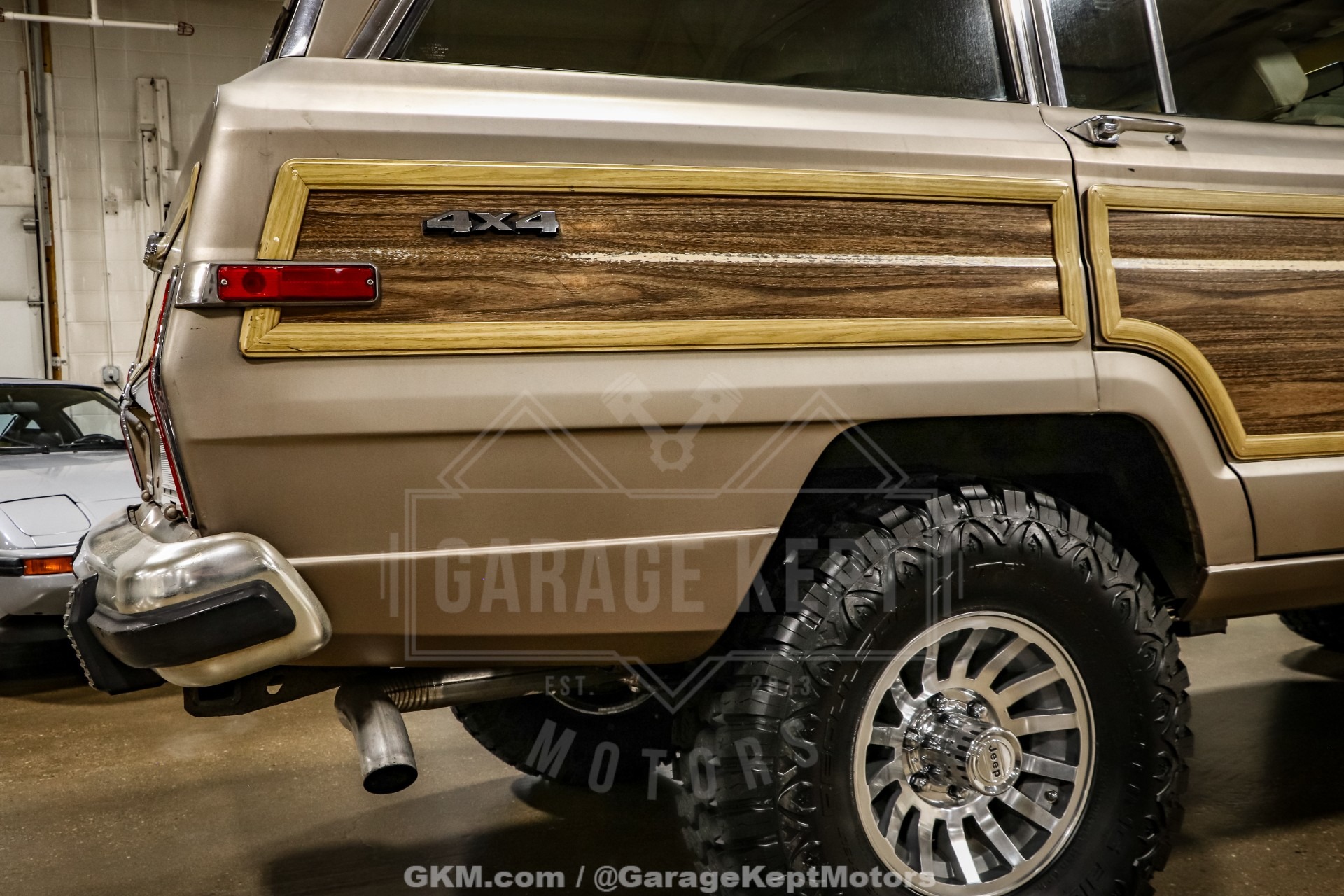 1988 Jeep Grand Wagoneer